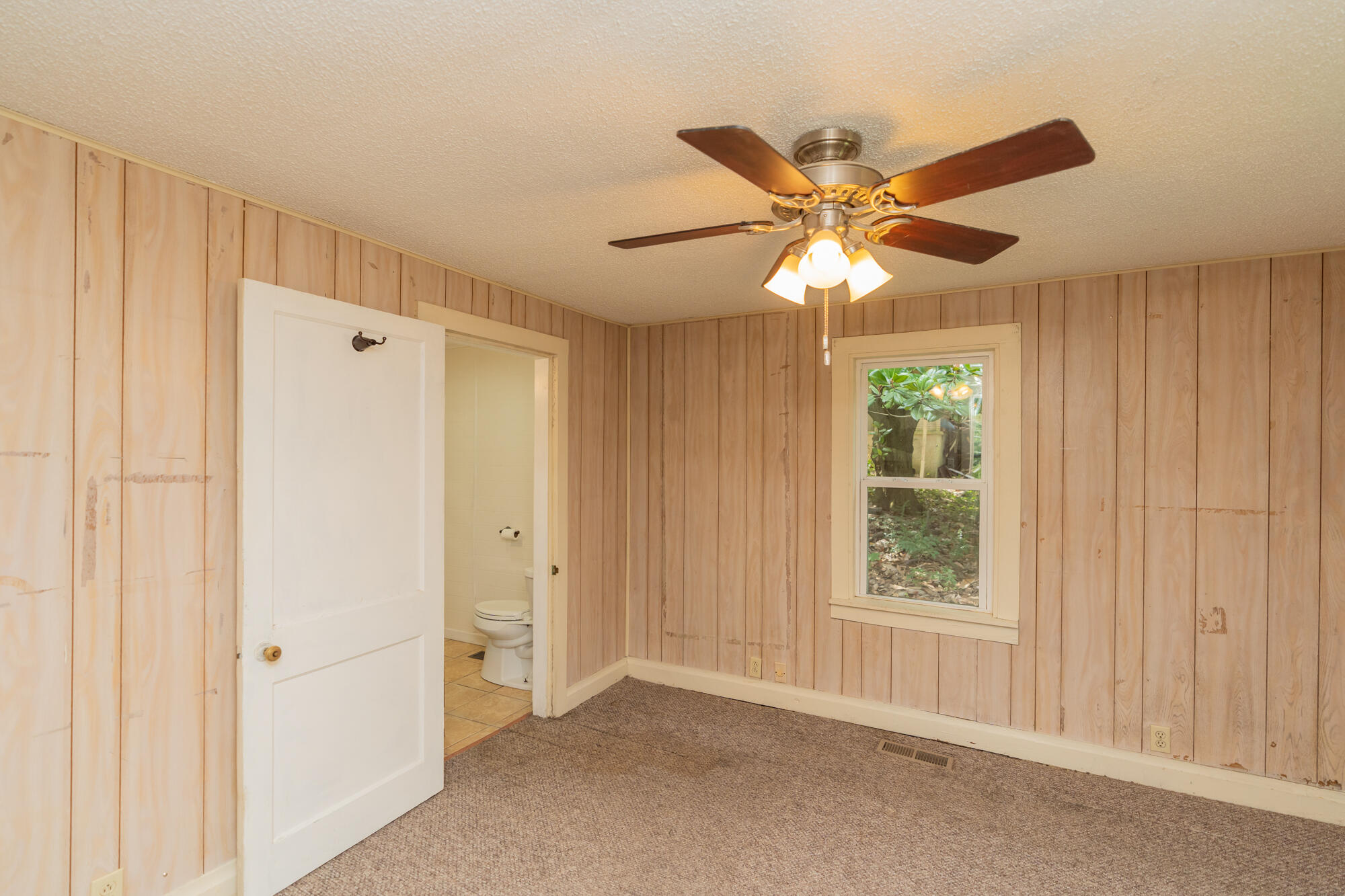 102 Mountain View Drive