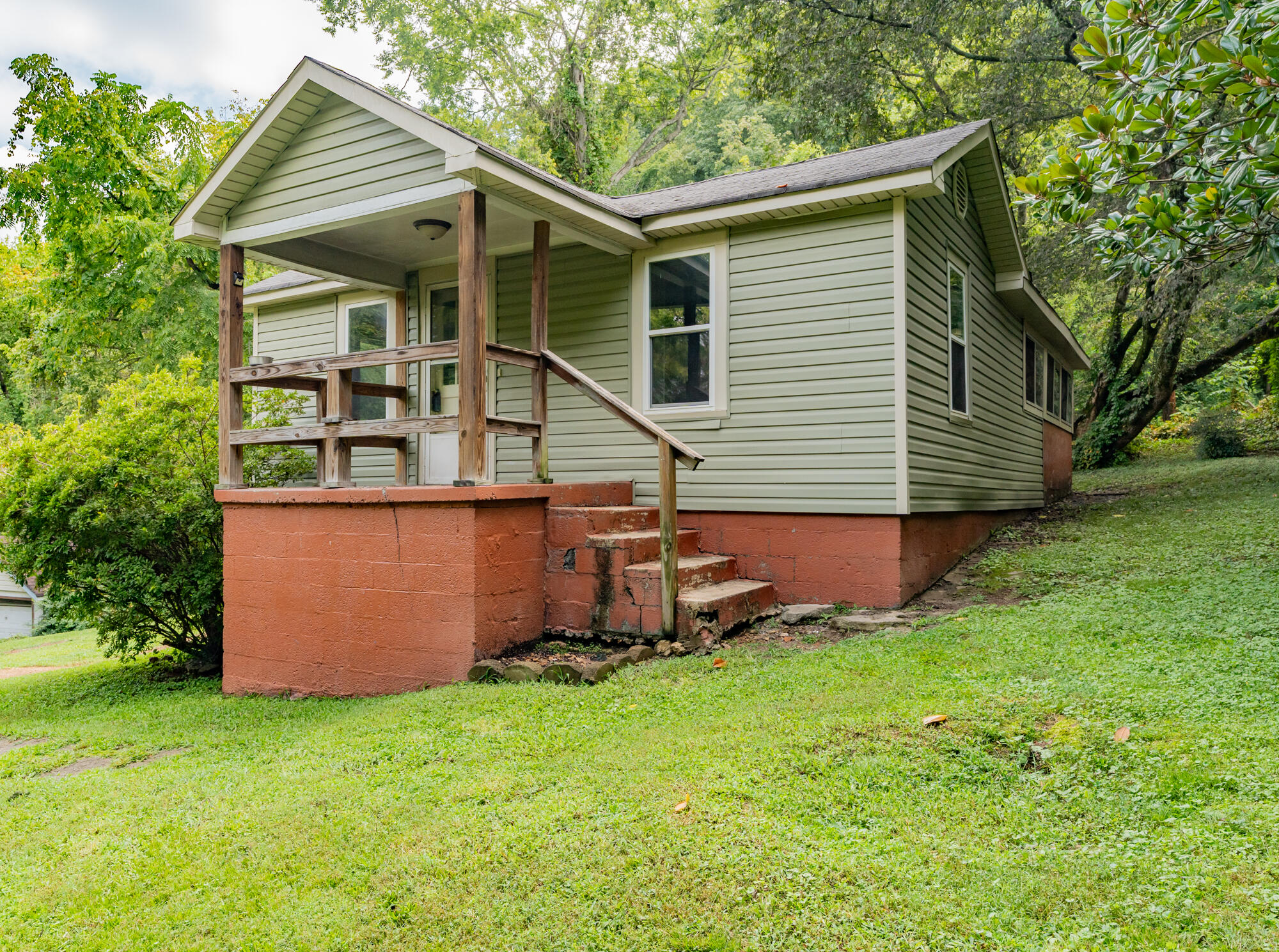 102 Mountain View Drive