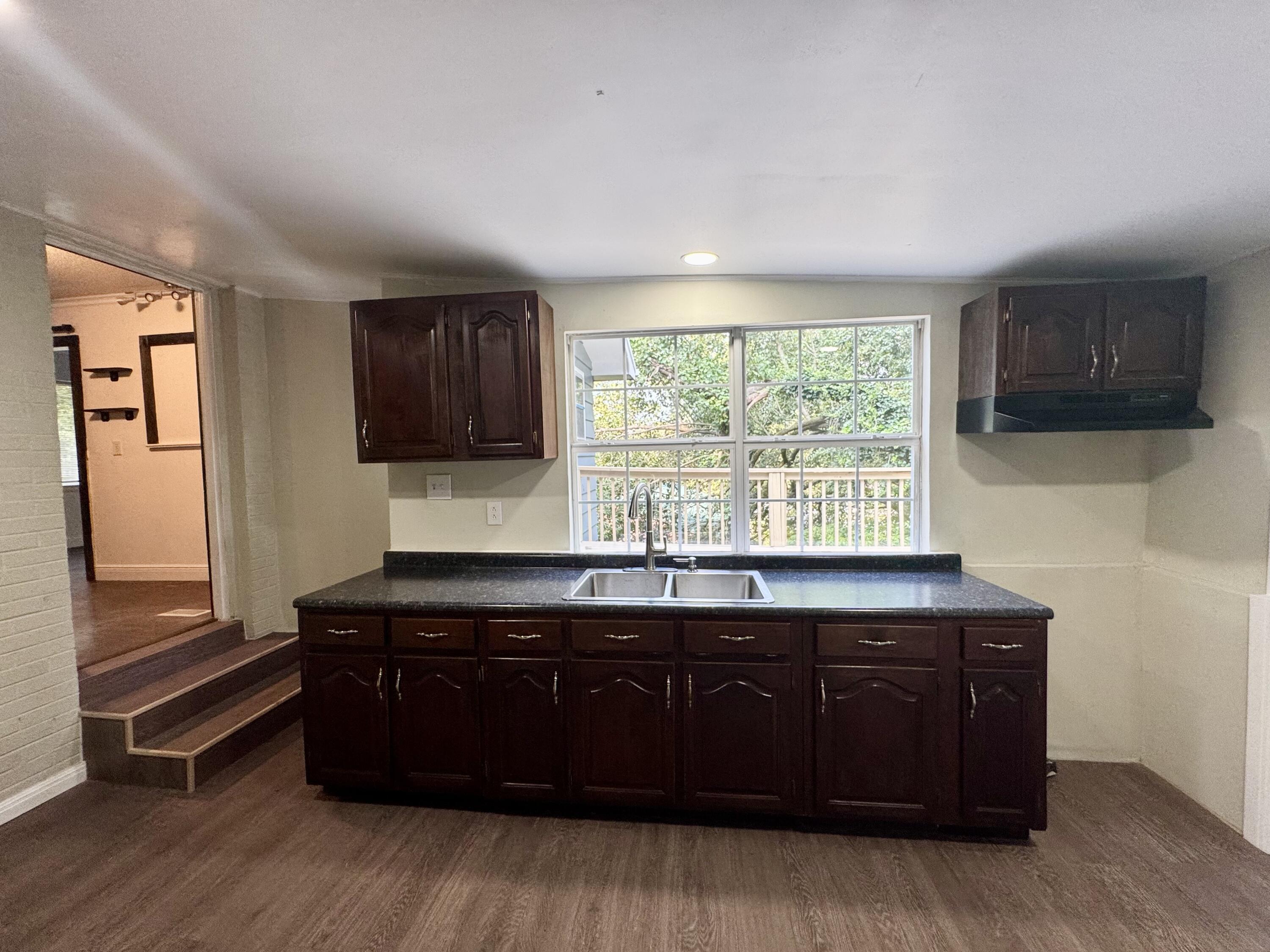 220 W Crest Road