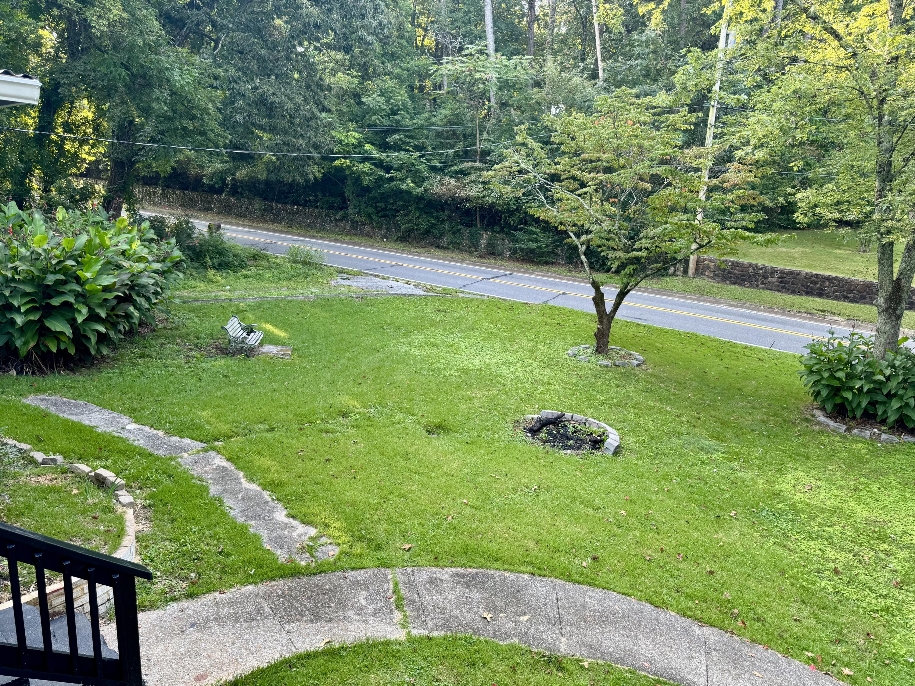 220 W Crest Road