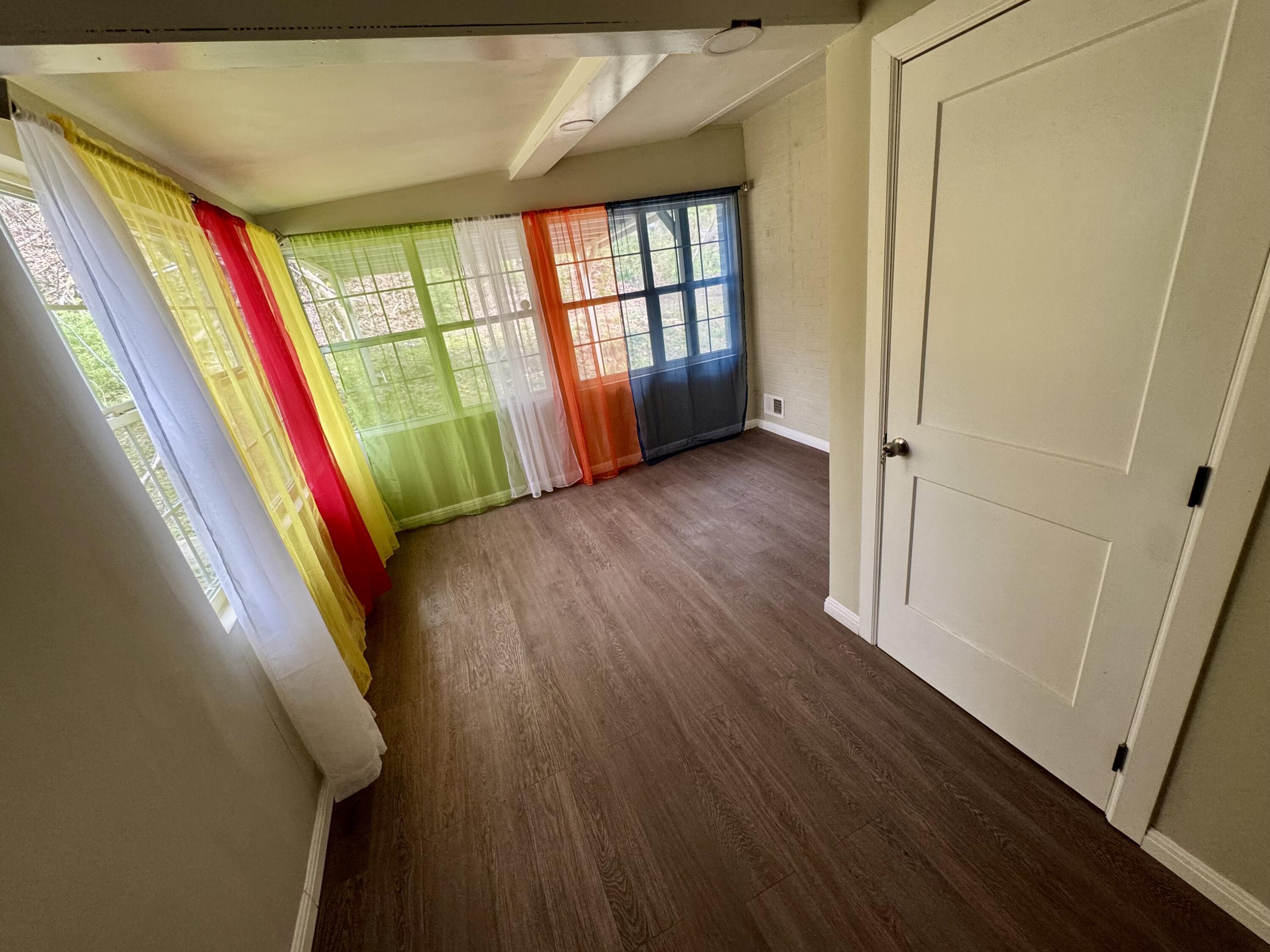 220 W Crest Road