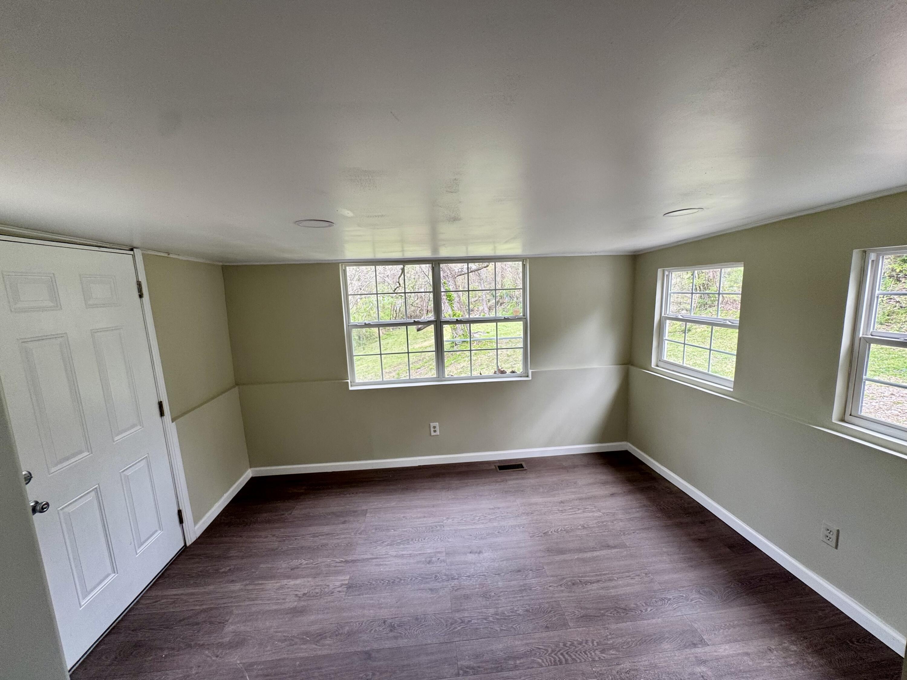 220 W Crest Road