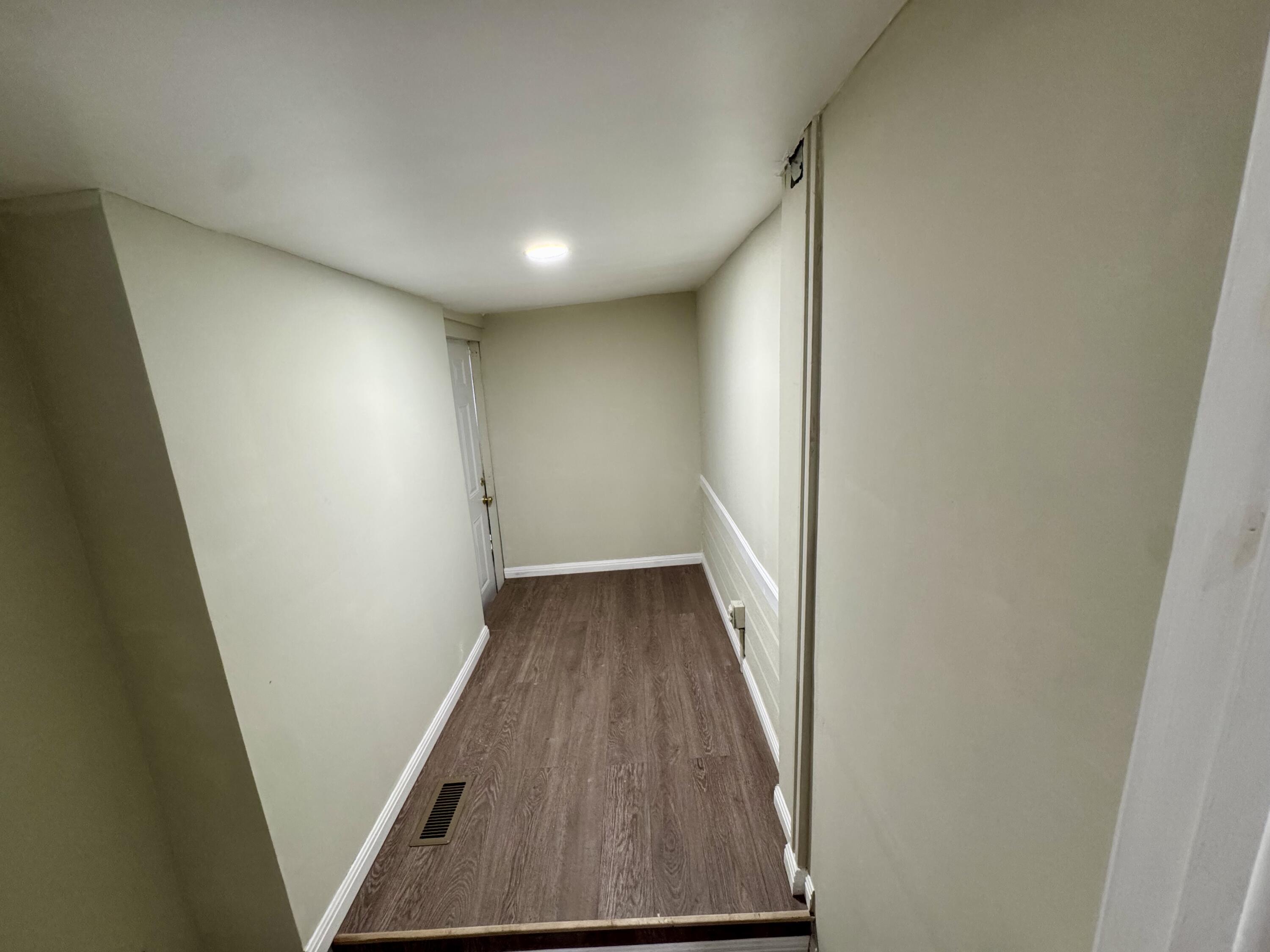 220 W Crest Road