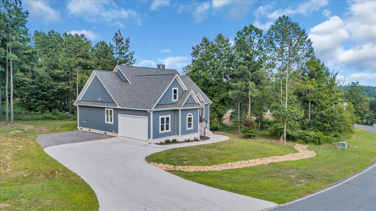 370 Cumberland Circle, Sv342