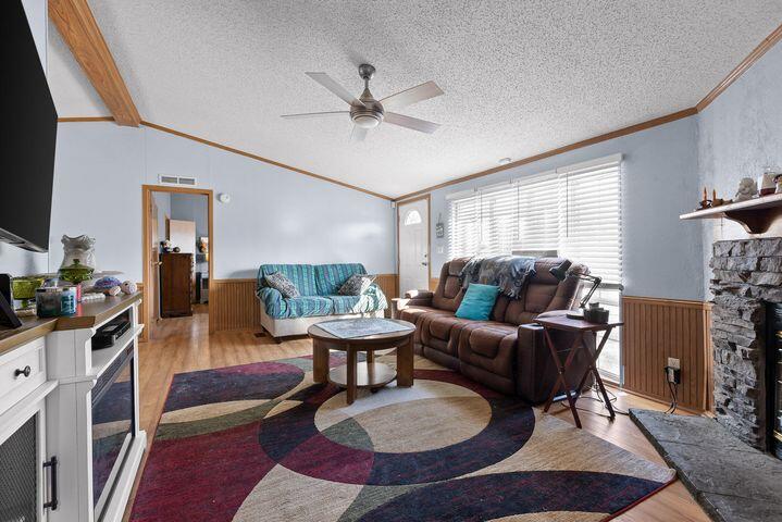 338 County Road, 135