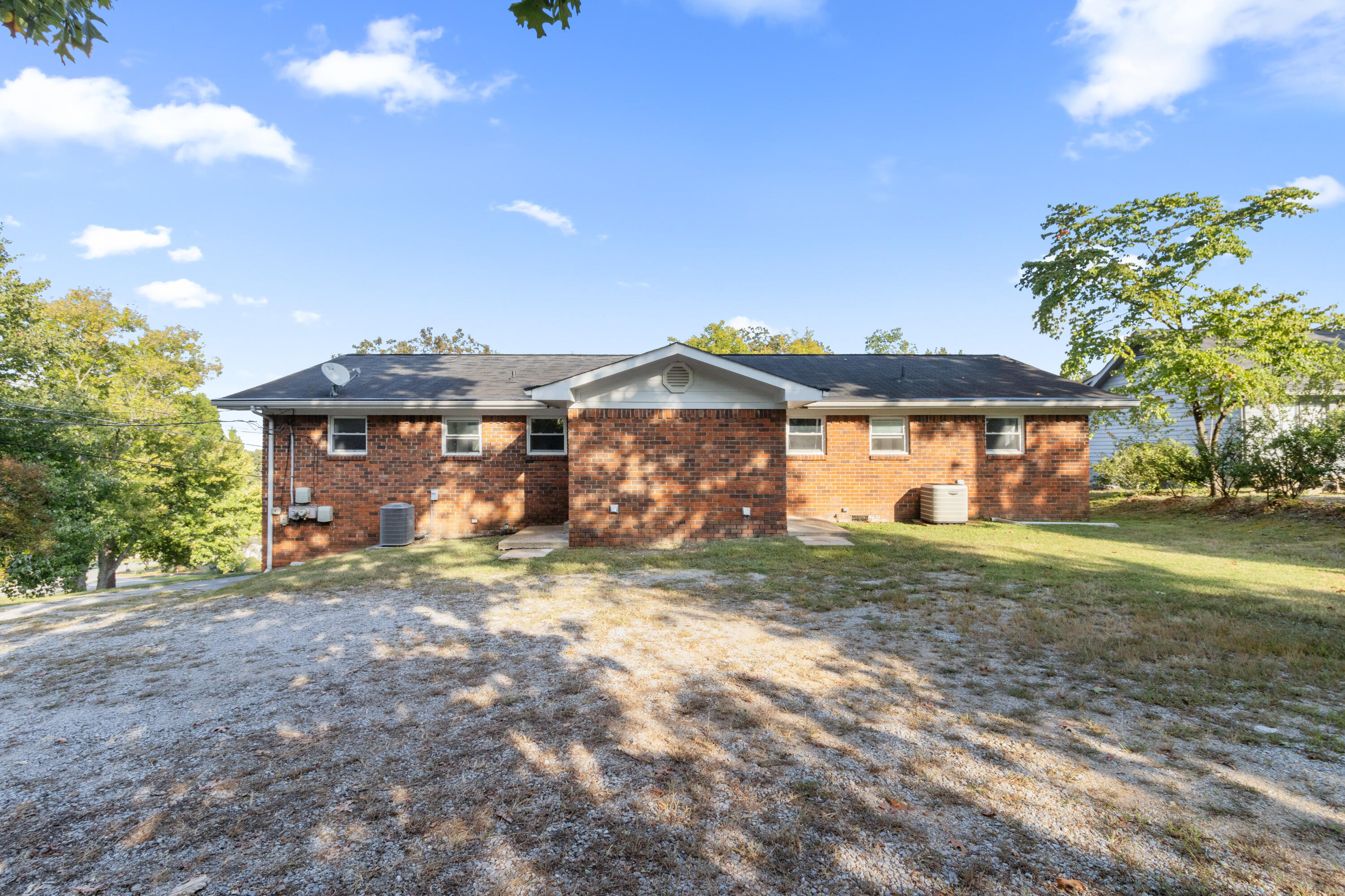 1115 Northern Hills Road