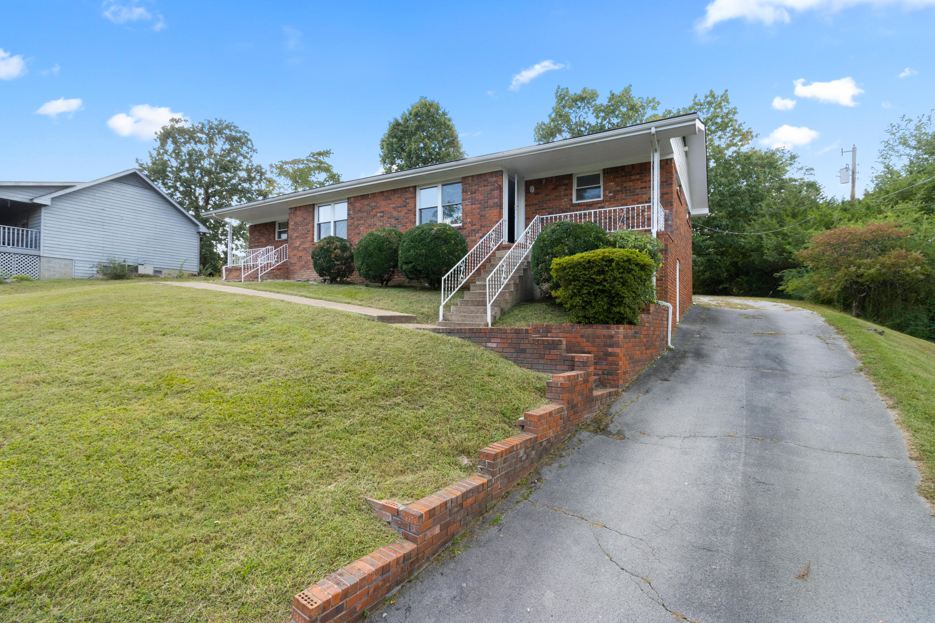 1115 Northern Hills Road