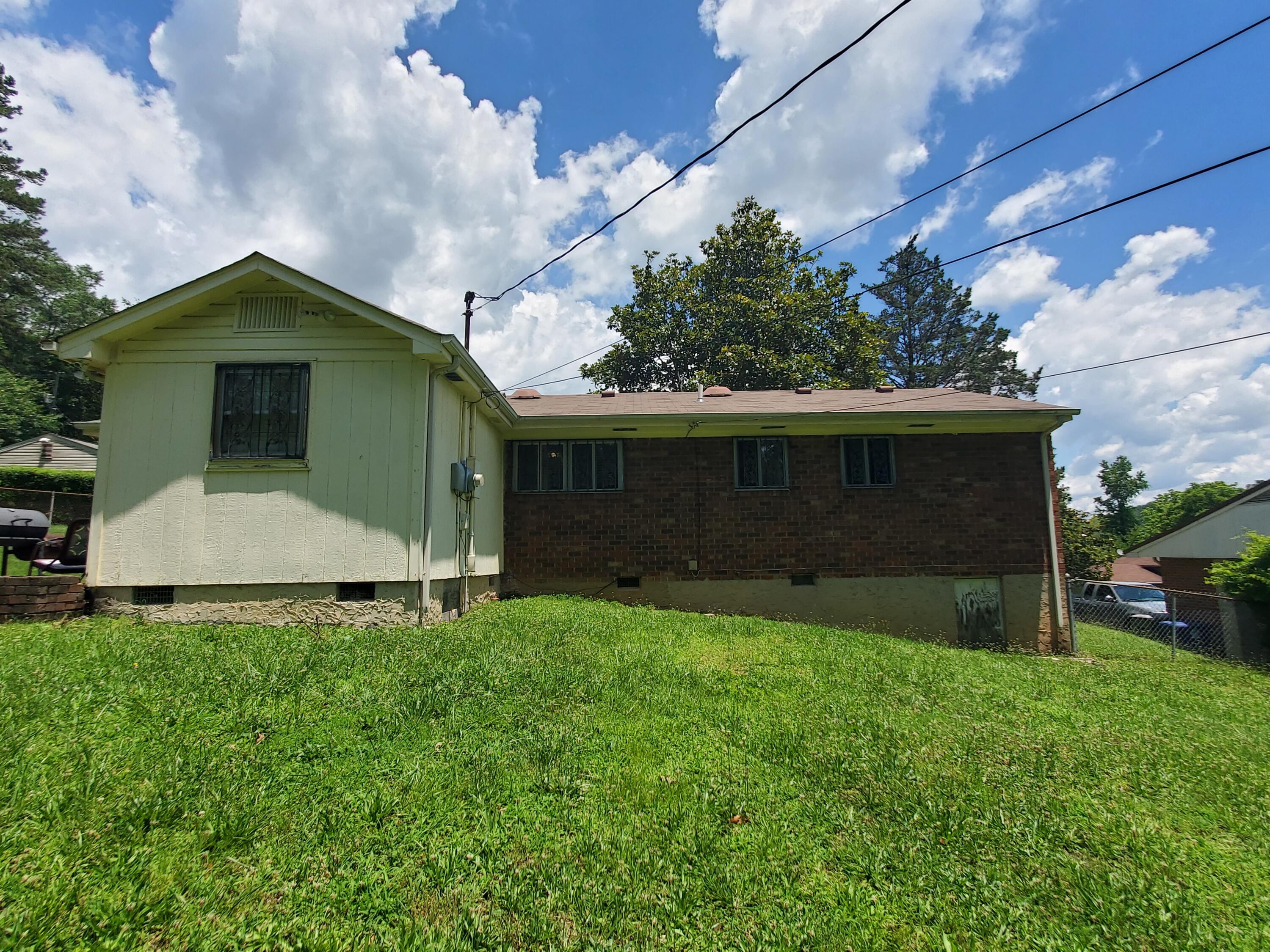 2432 Northbrier Circle