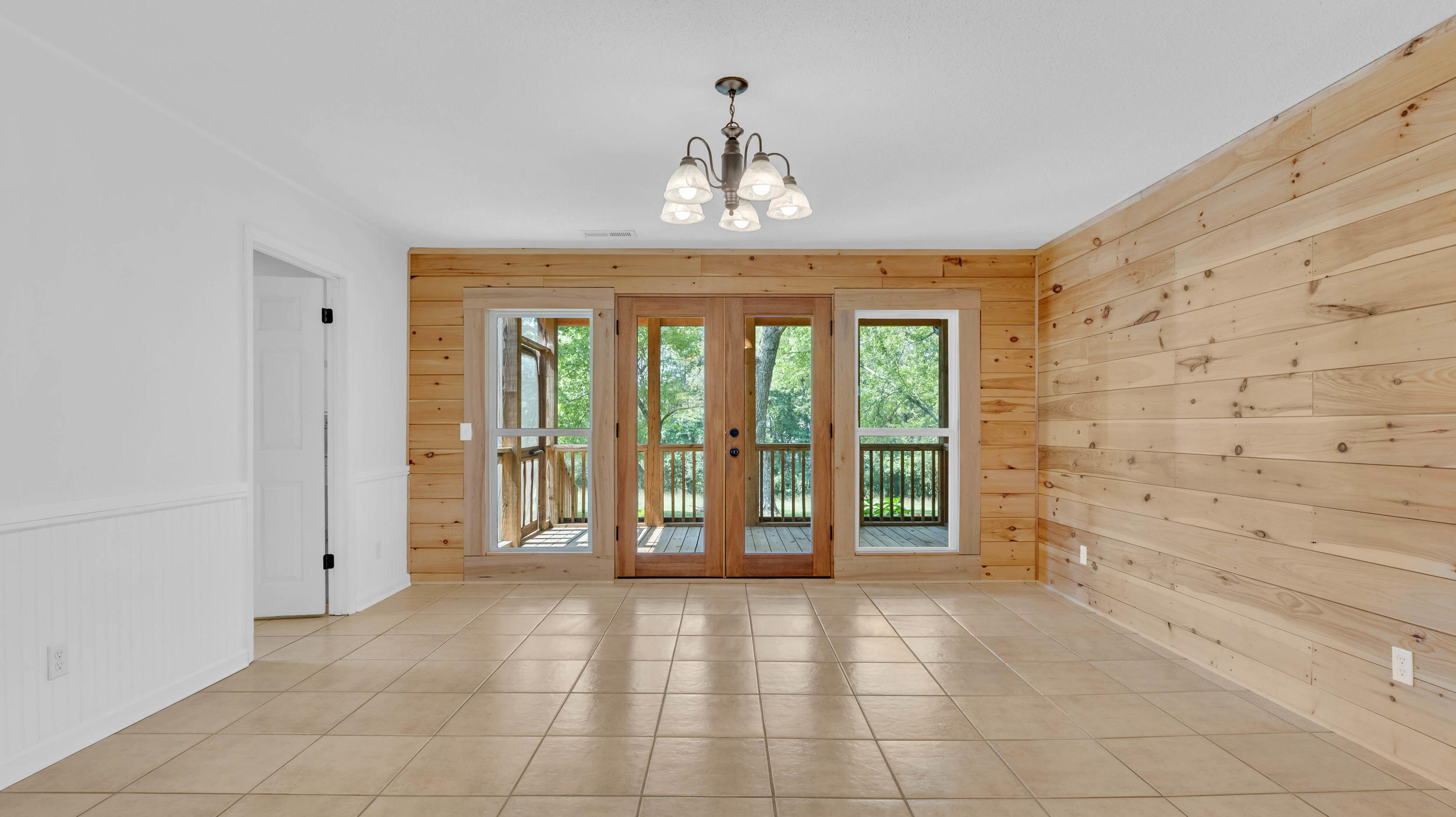 232 Gordon Pond Road, LaFayette