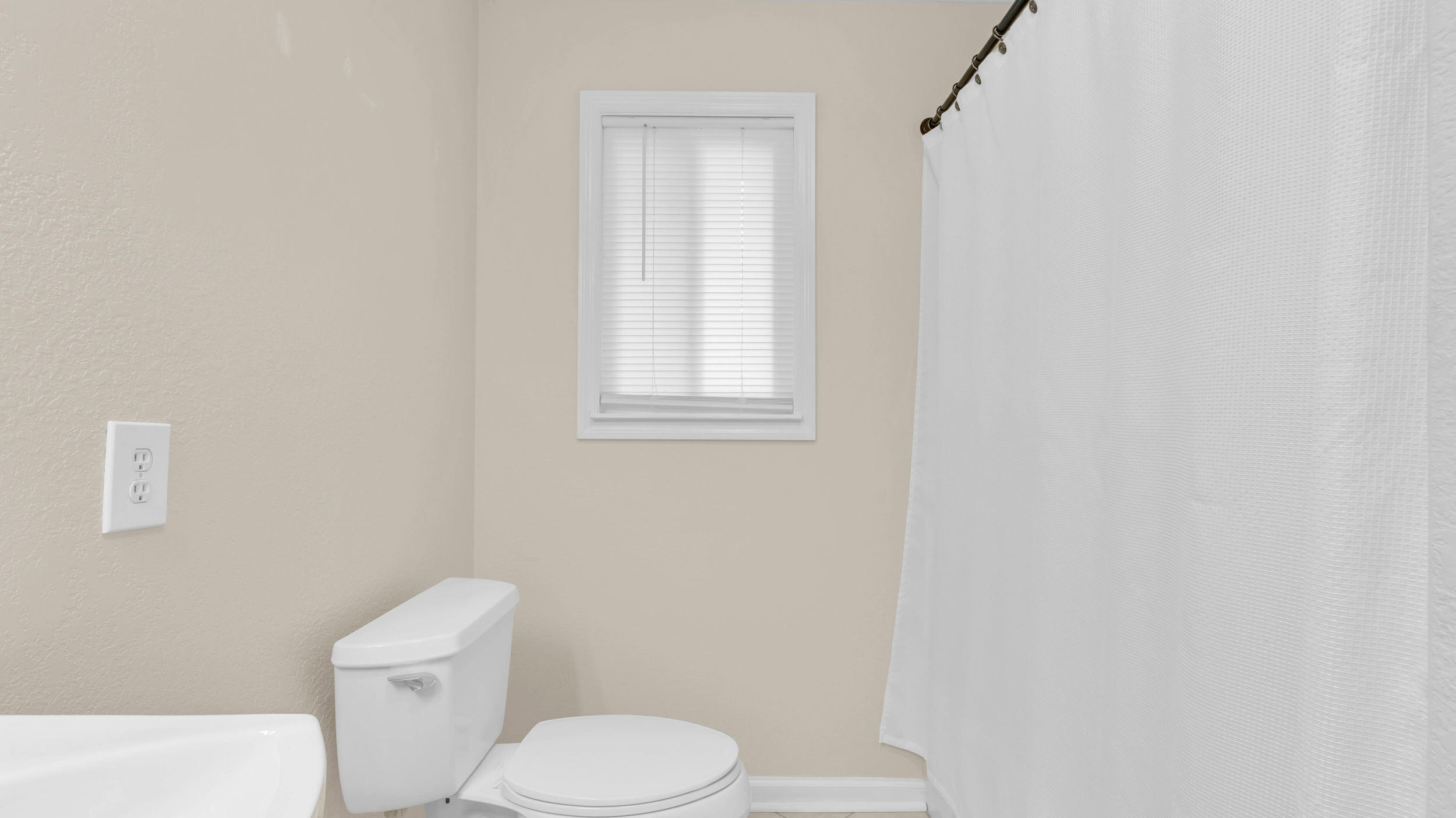 232 Gordon Pond Road, LaFayette