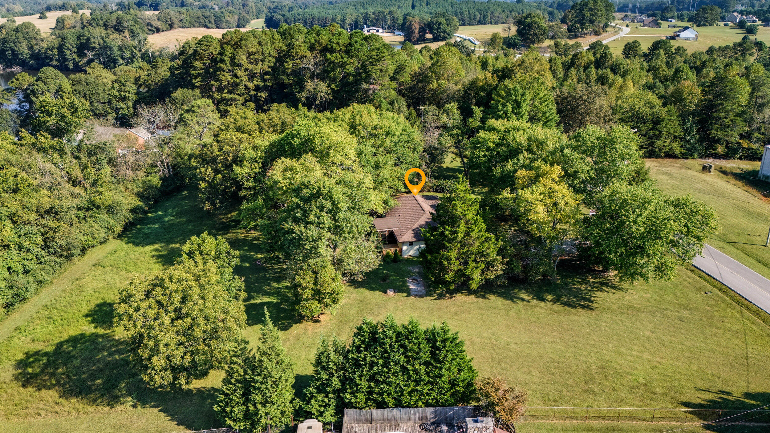 232 Gordon Pond Road, LaFayette