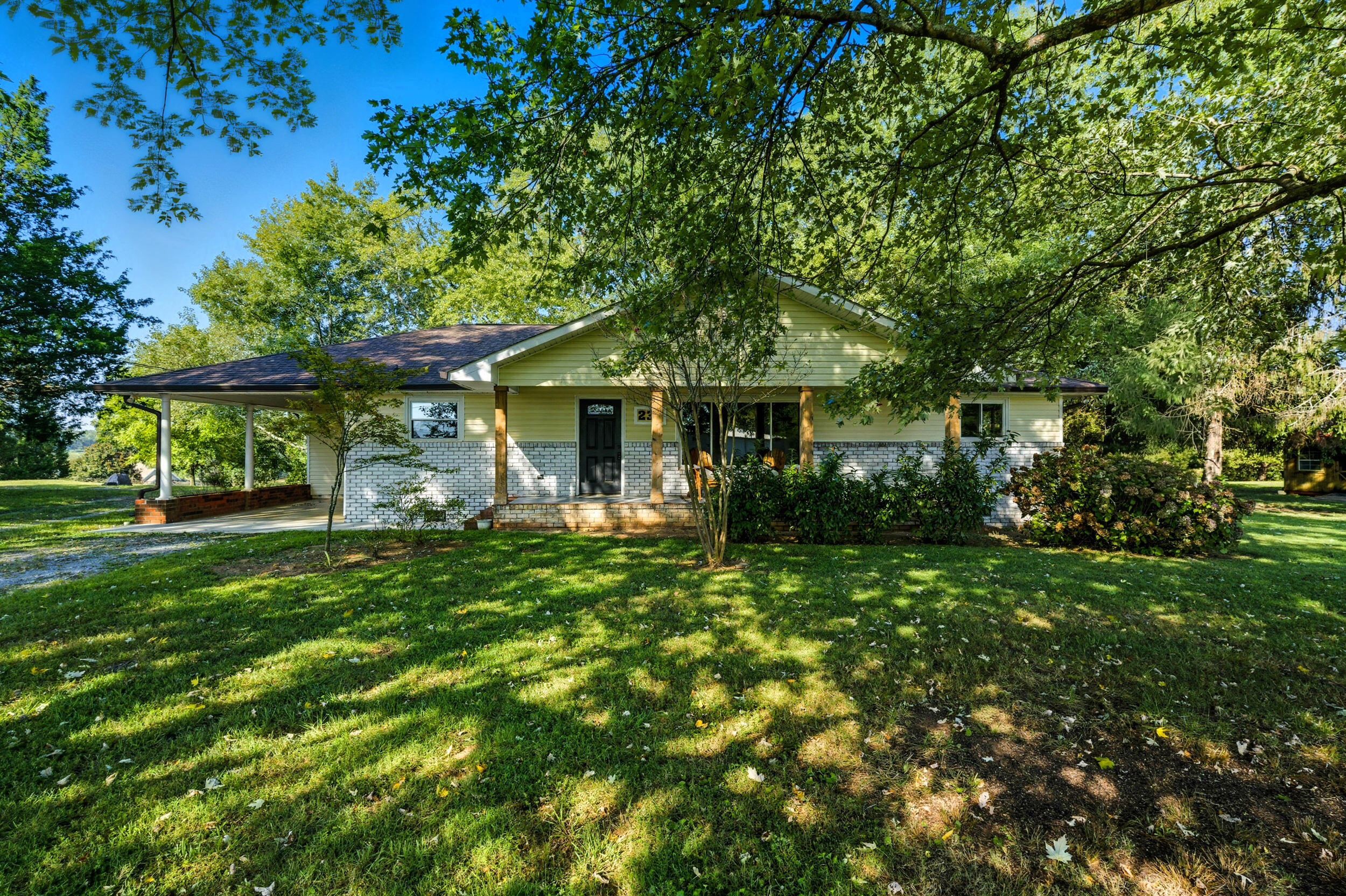 232 Gordon Pond Road, LaFayette