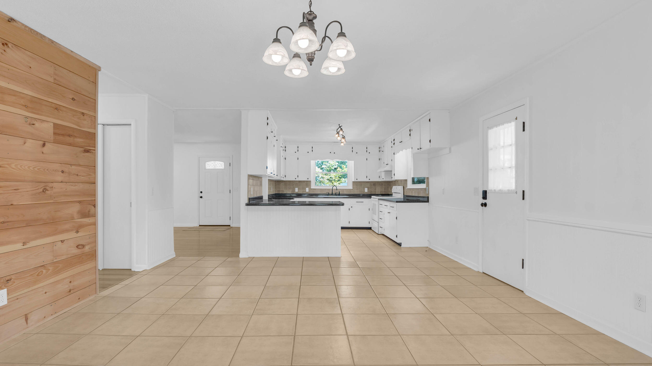 232 Gordon Pond Road, LaFayette