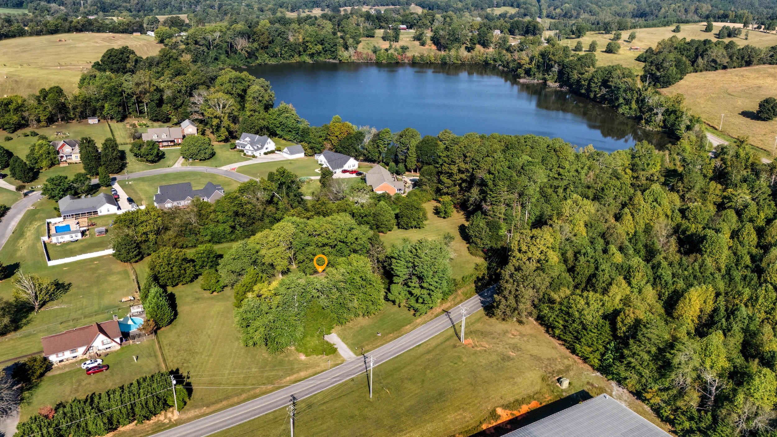 232 Gordon Pond Road, LaFayette