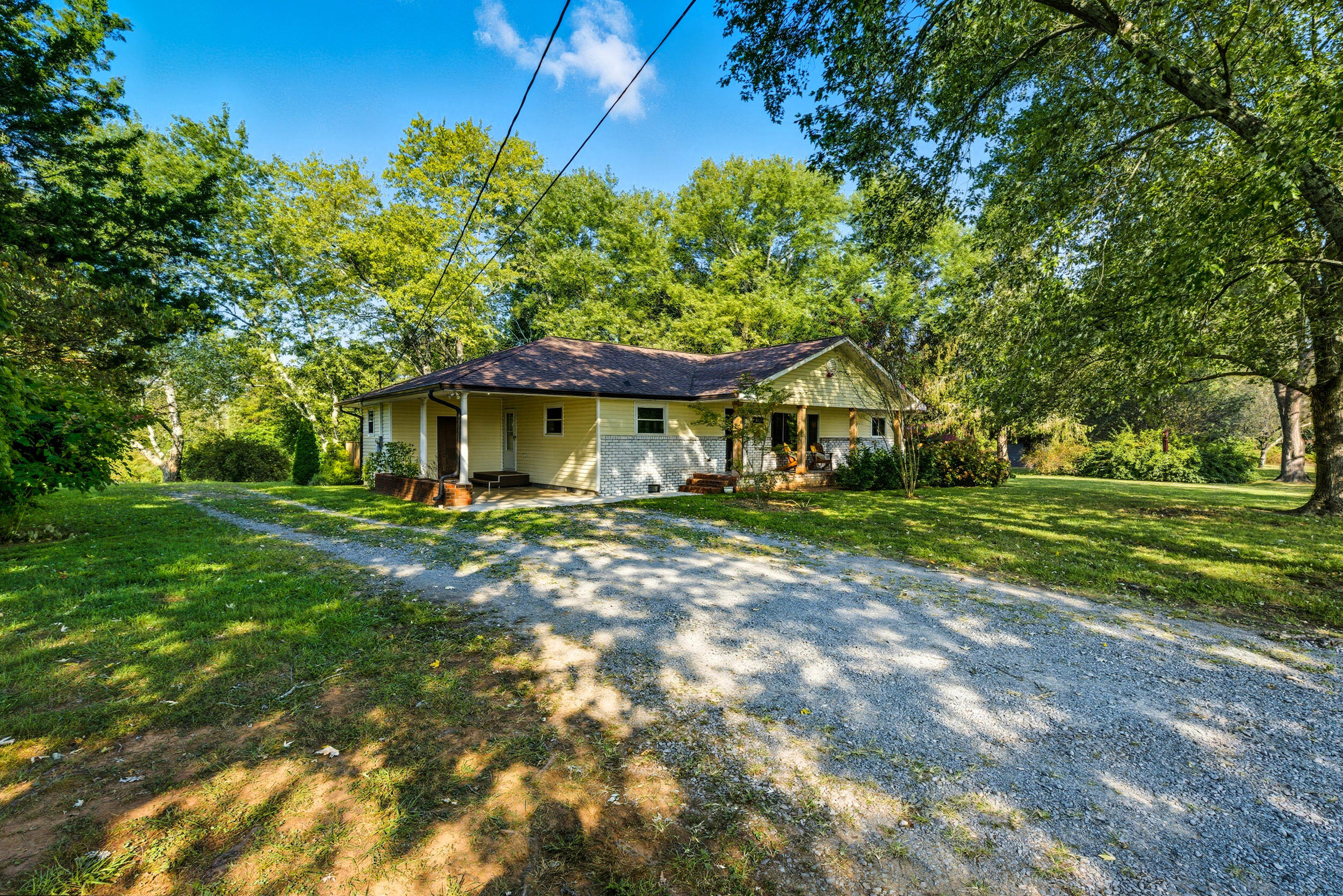 232 Gordon Pond Road, LaFayette