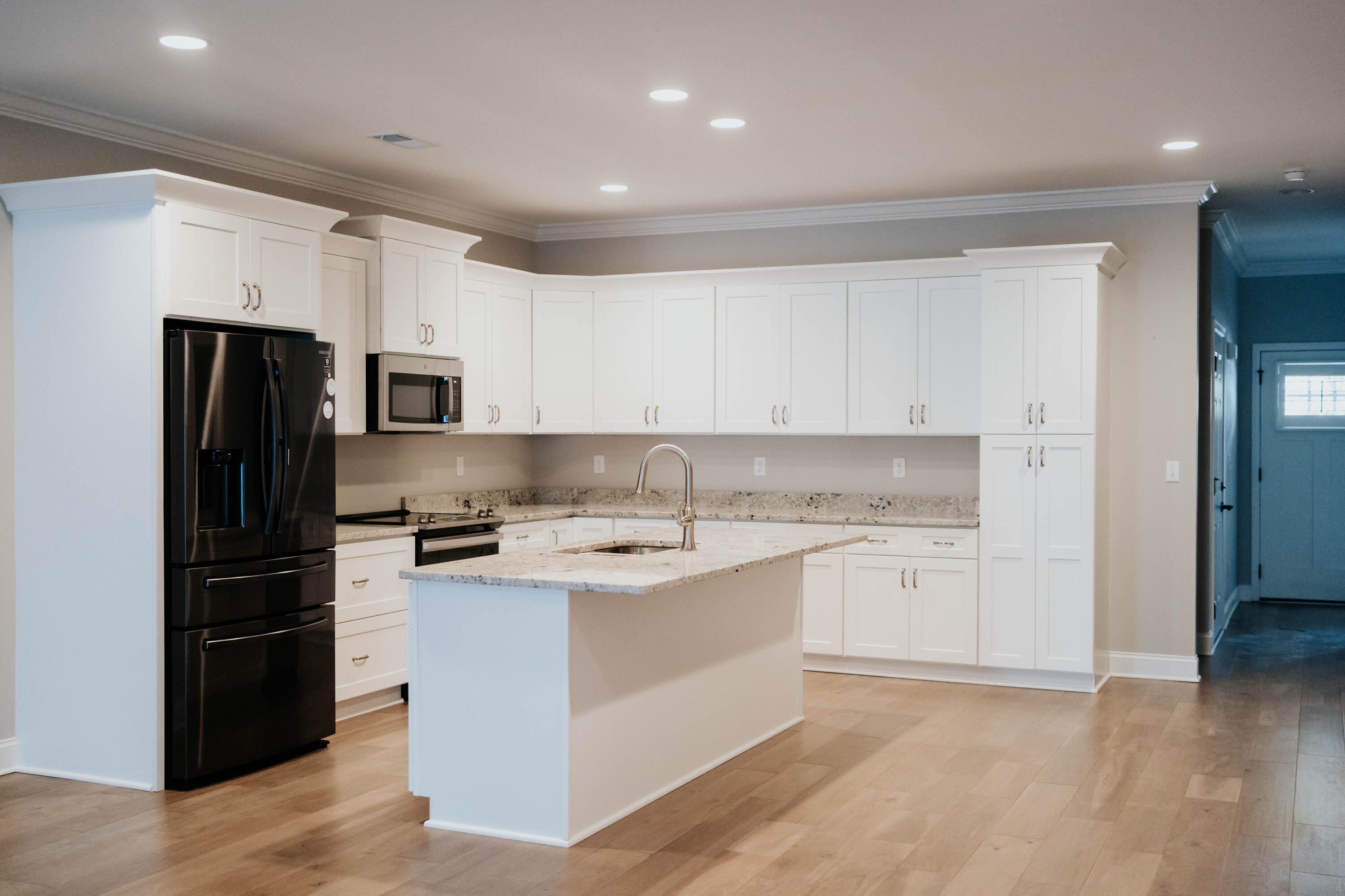 790 Wood Grove Circle