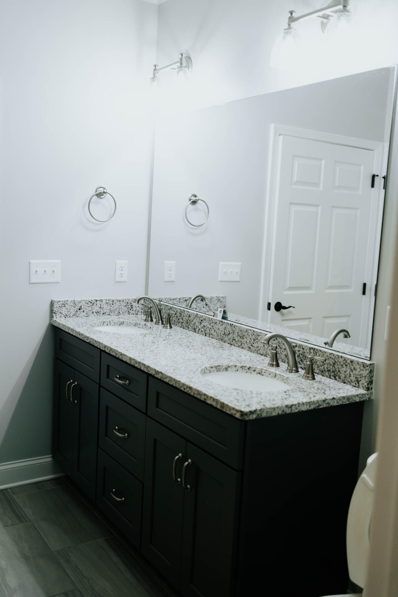 790 Wood Grove Circle