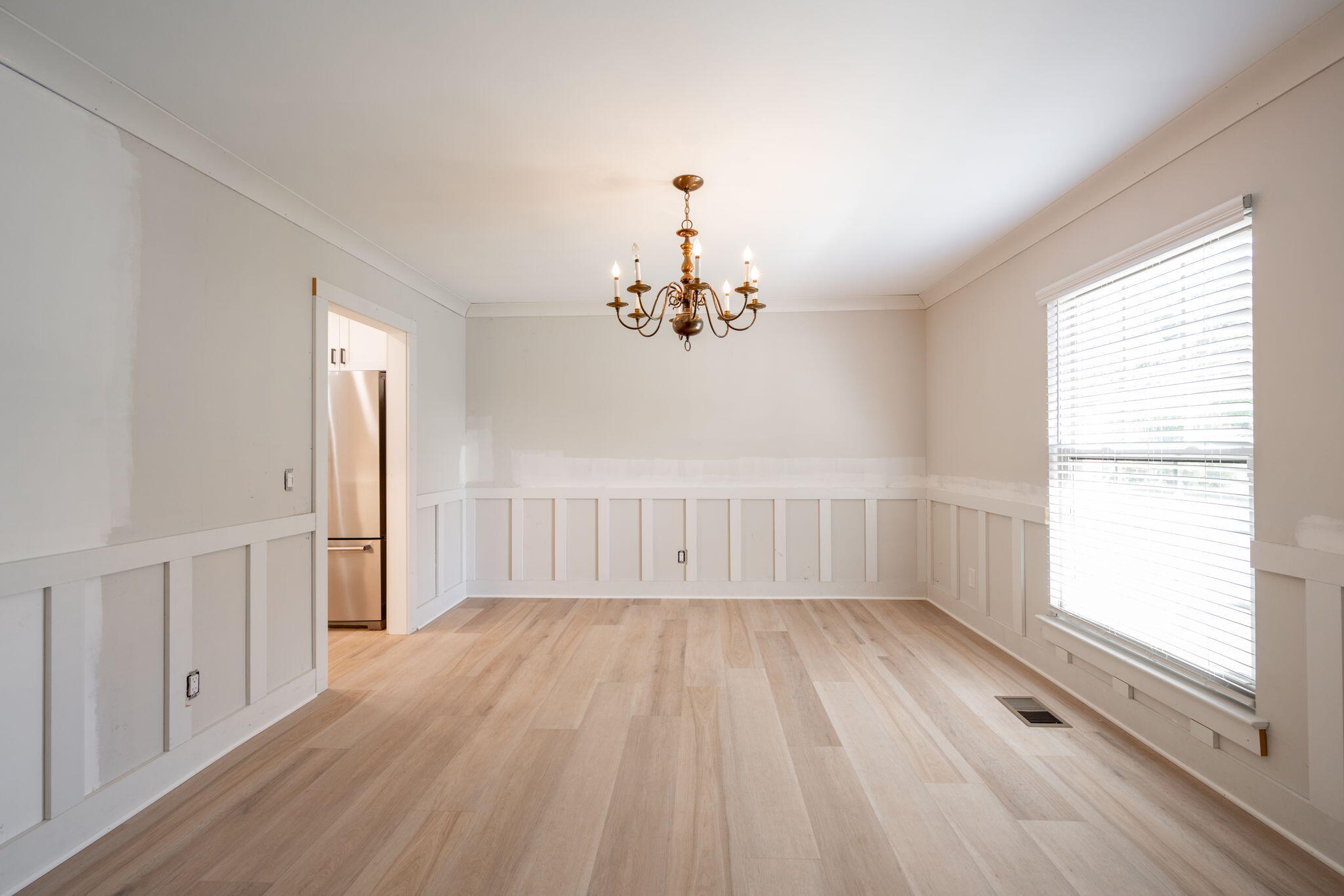 7015 Leslie Dell Lane