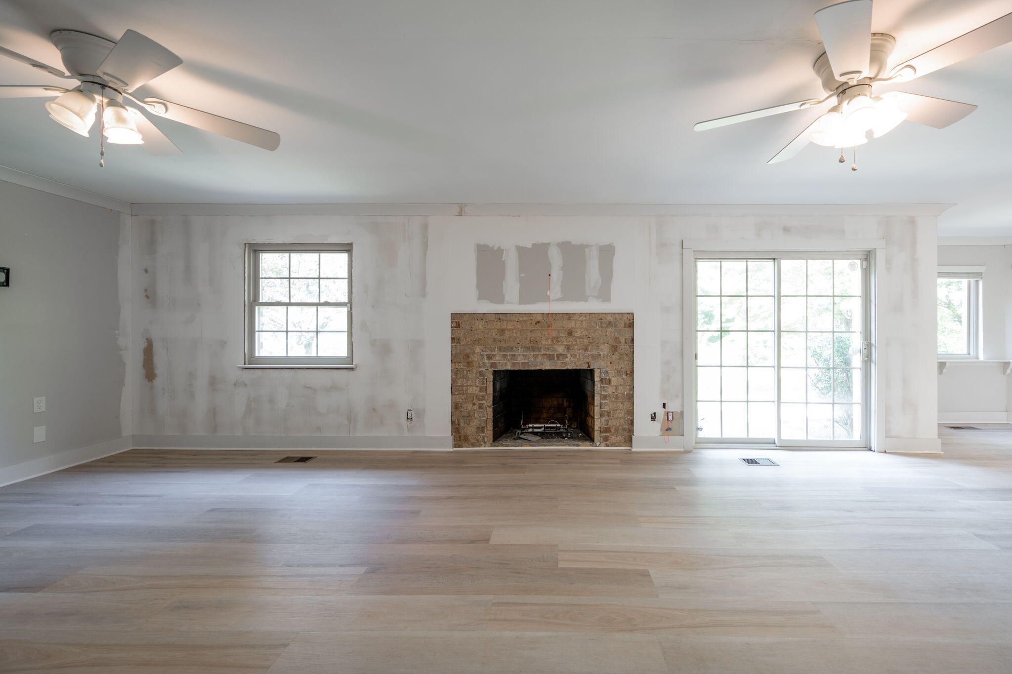 7015 Leslie Dell Lane