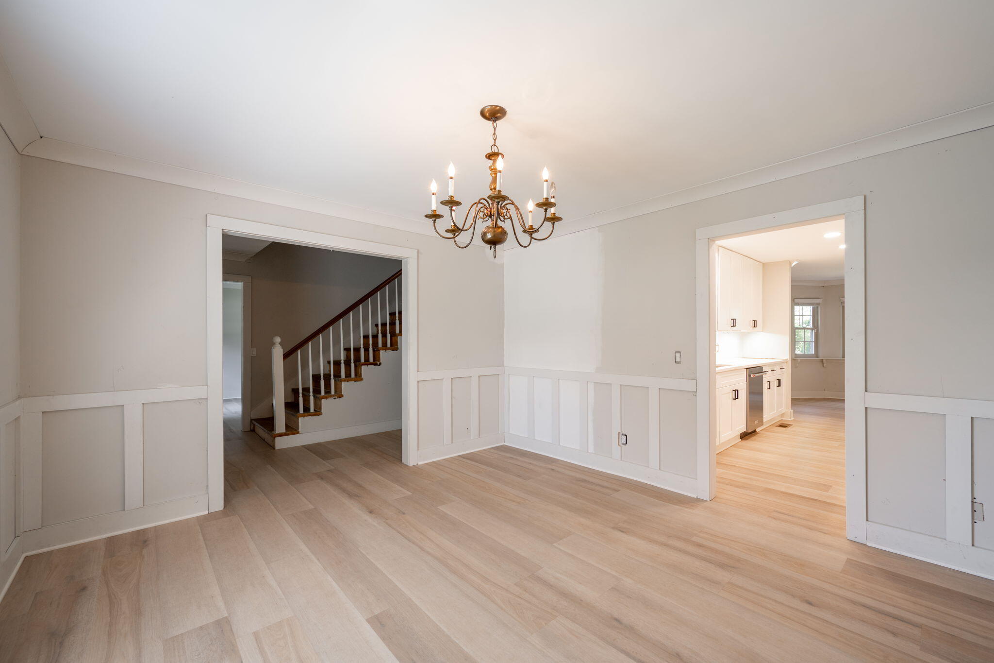 7015 Leslie Dell Lane