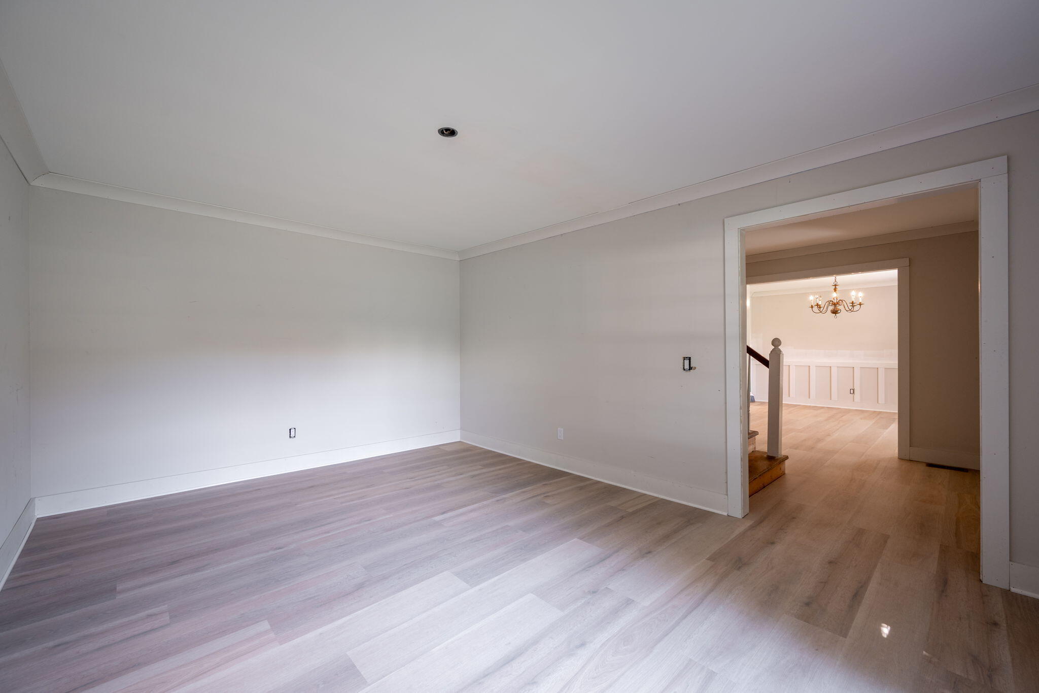 7015 Leslie Dell Lane