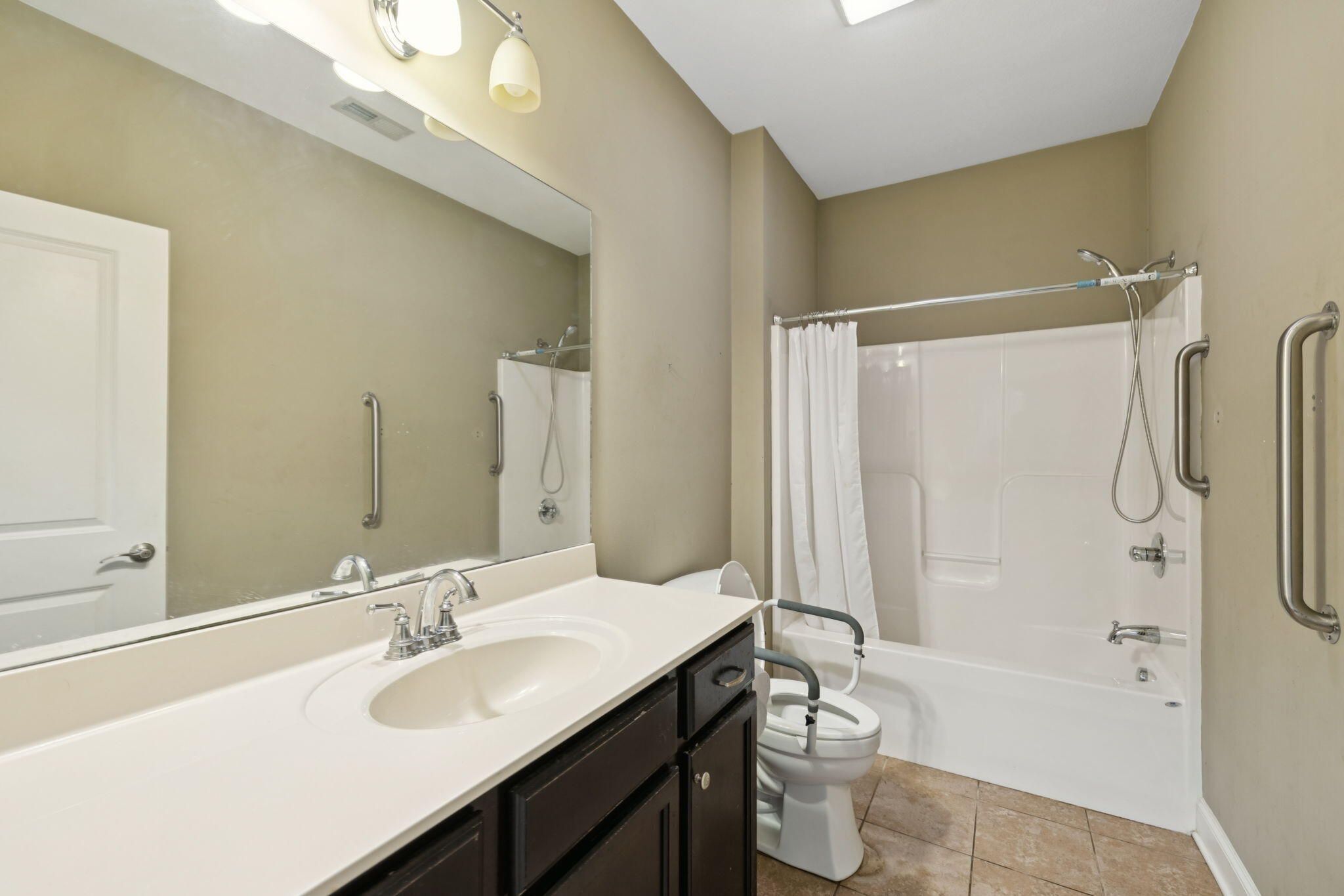 5459 Mandarin Circle