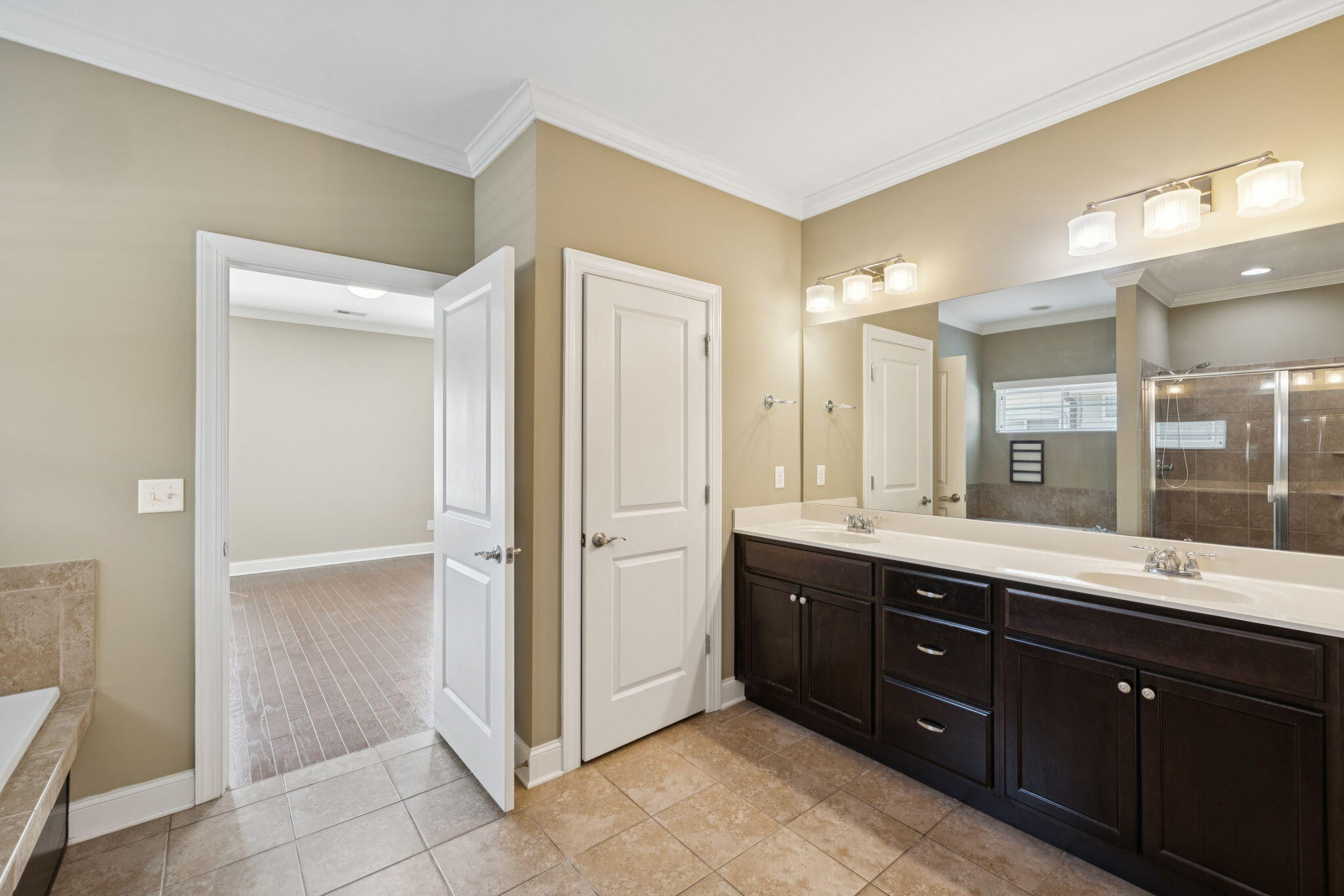 5459 Mandarin Circle