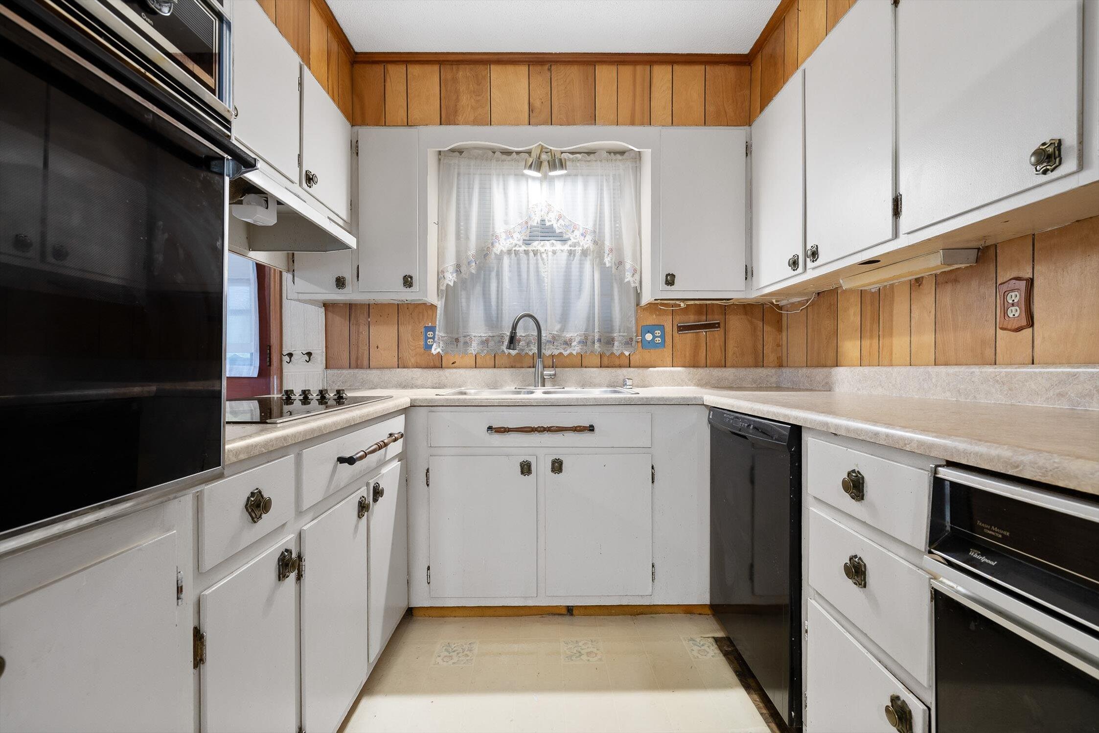 301 Harper Valley Drive