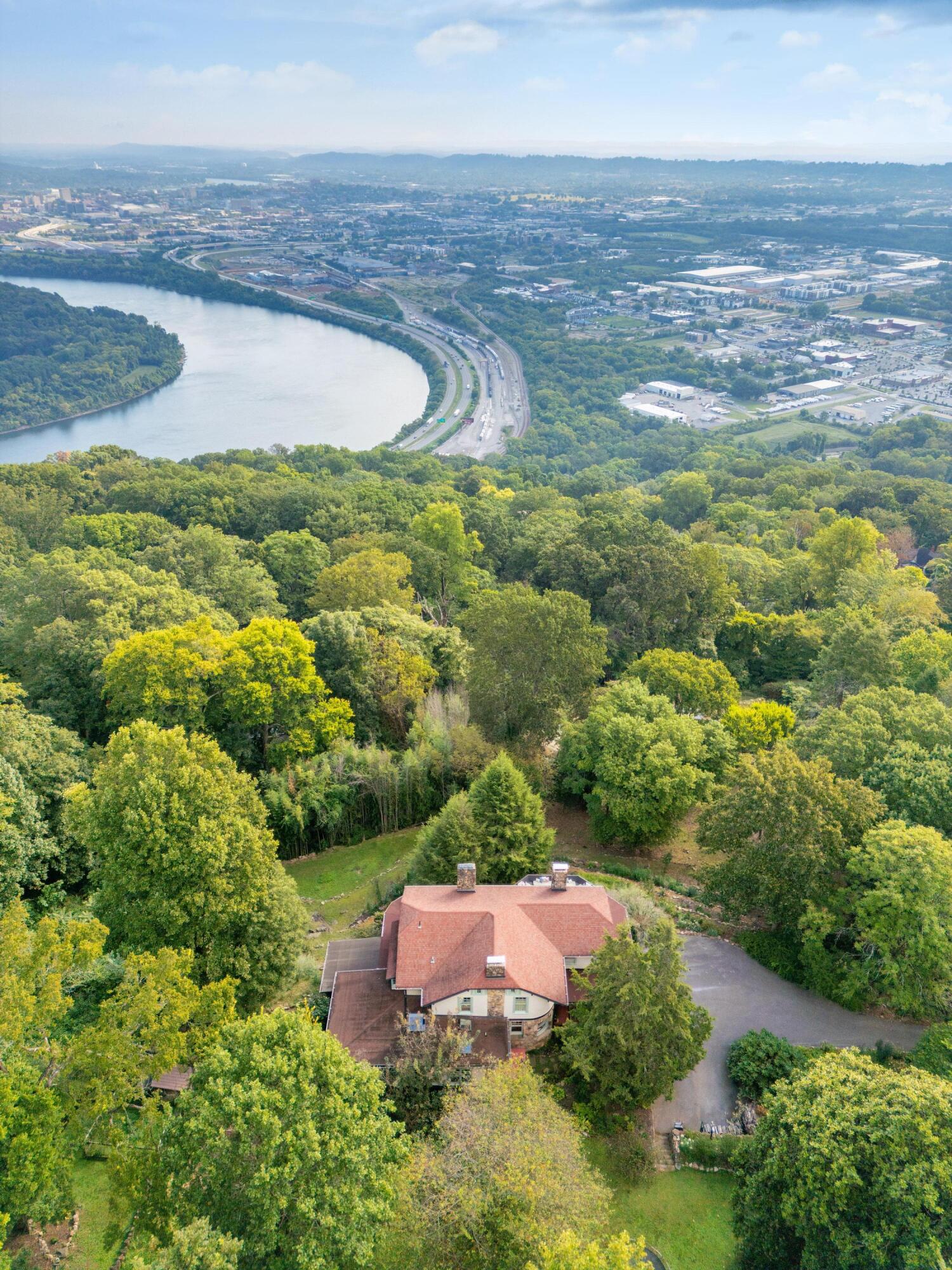 2815 Military Road