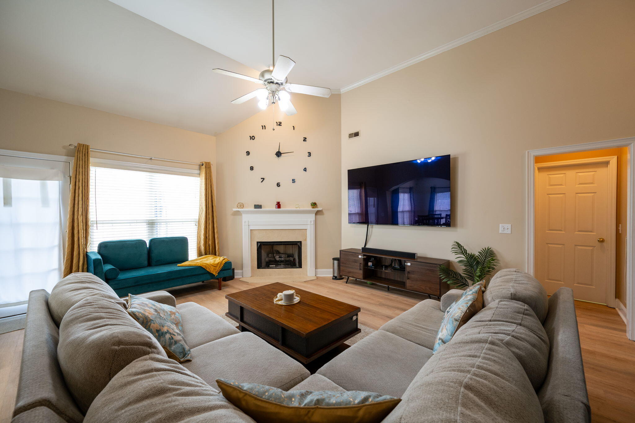 1907 Igou Place Drive