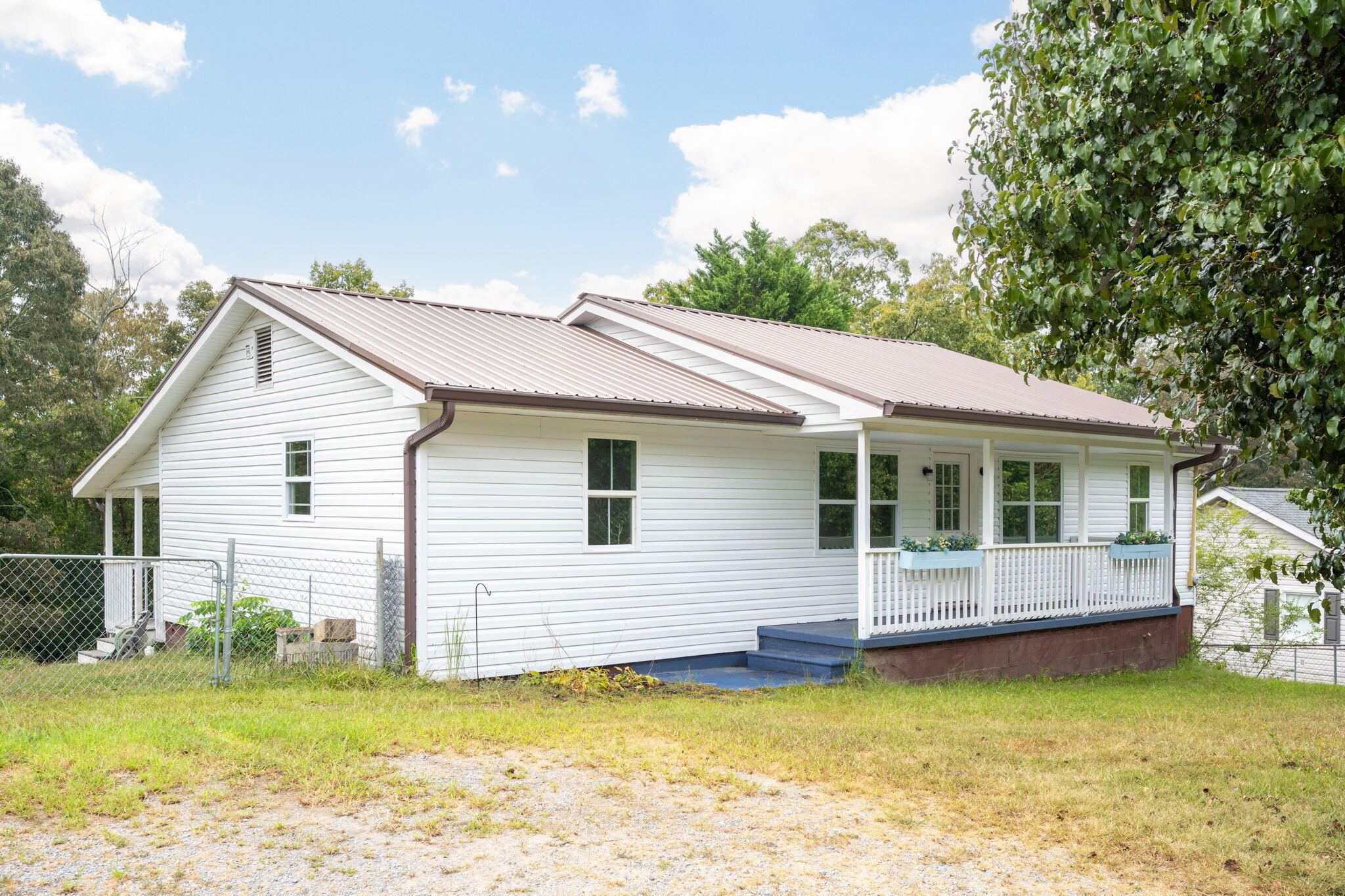 140 Bryant Avenue, LaFayette