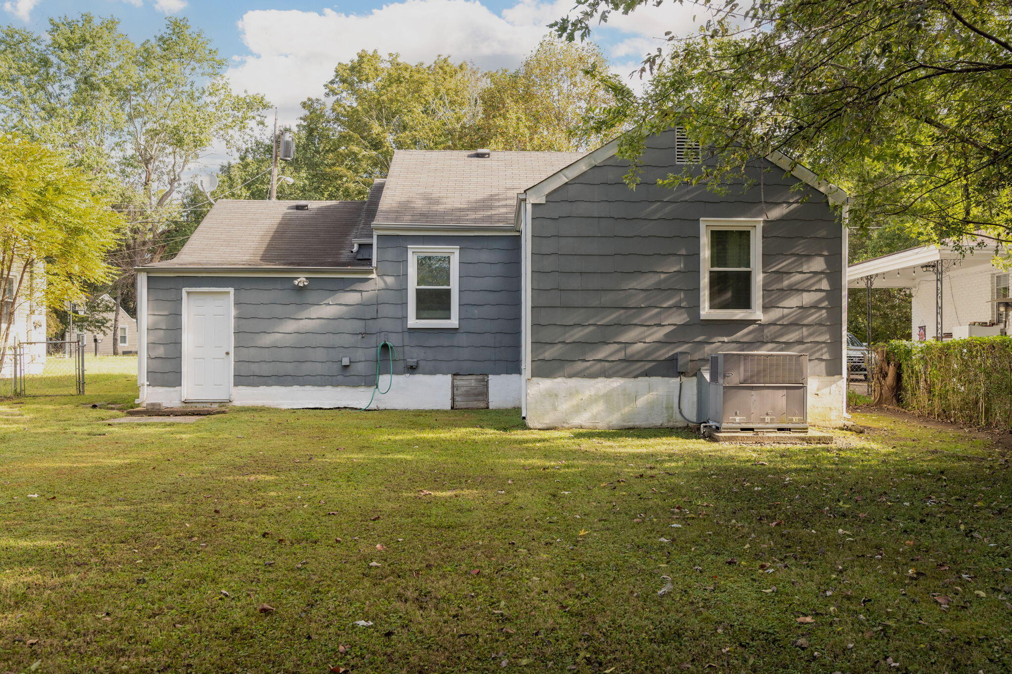 4212 Dupont Street