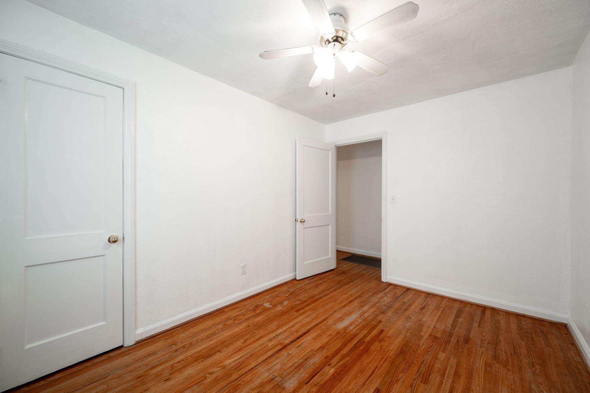 4212 Dupont Street