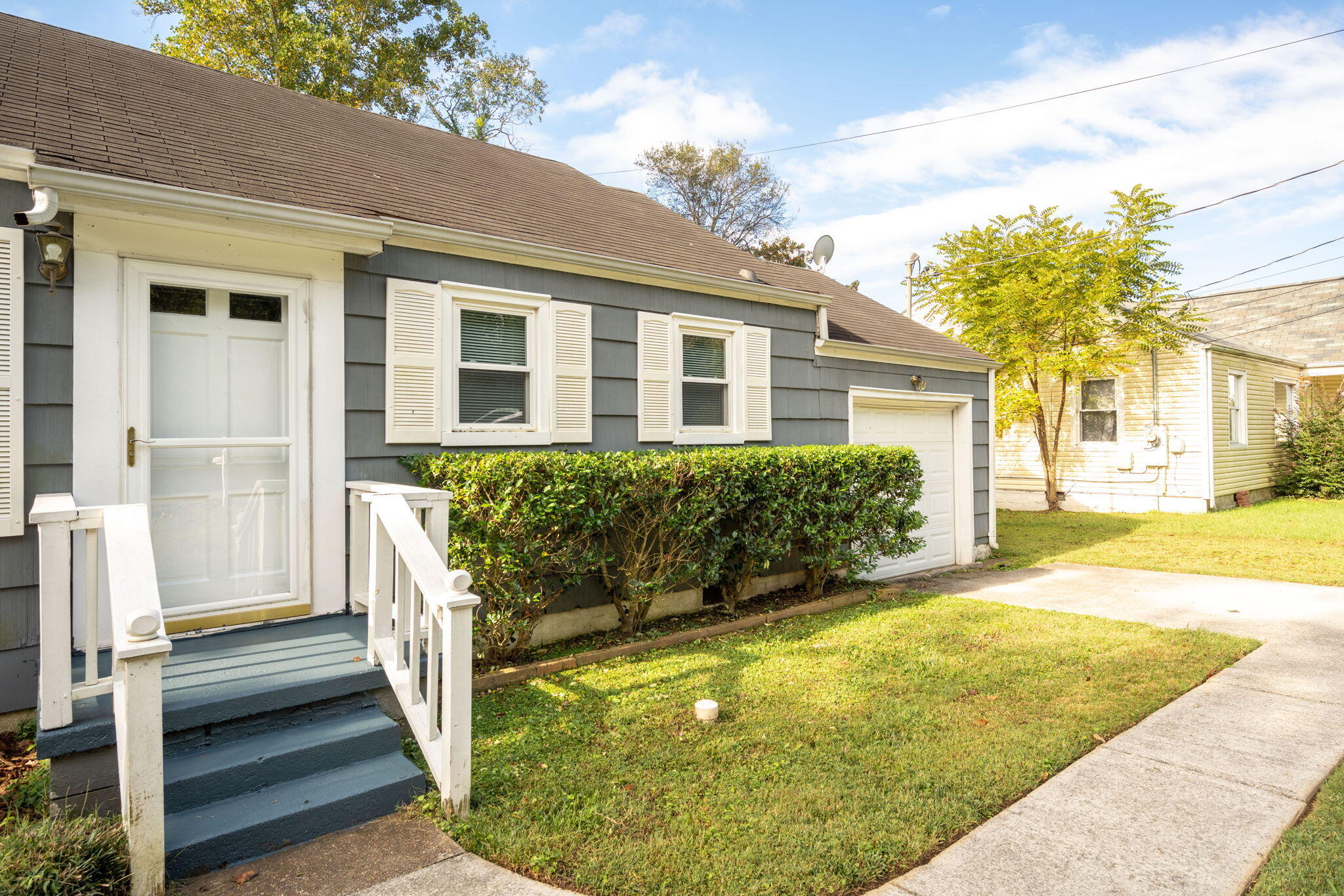 4212 Dupont Street