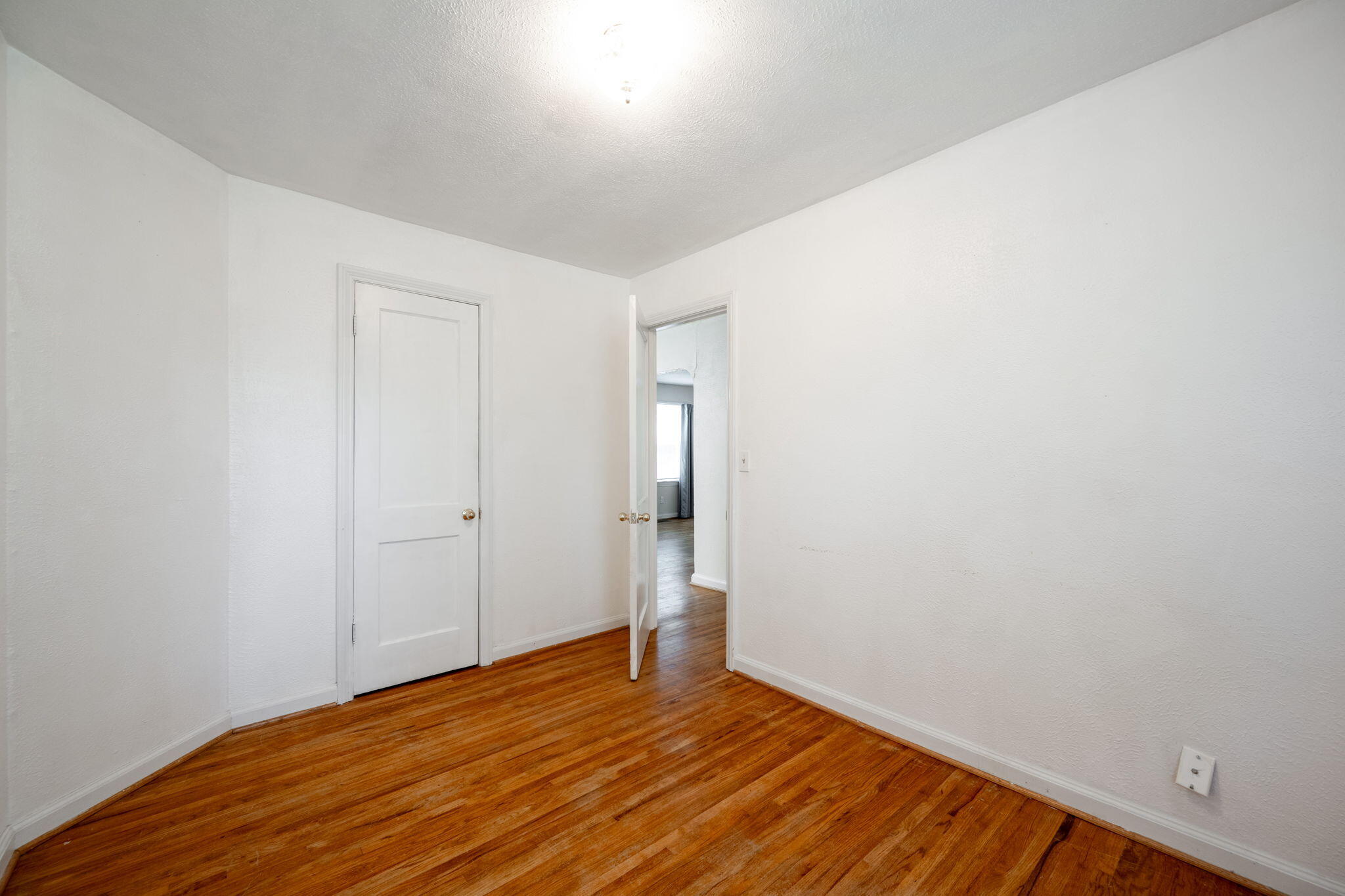 4212 Dupont Street