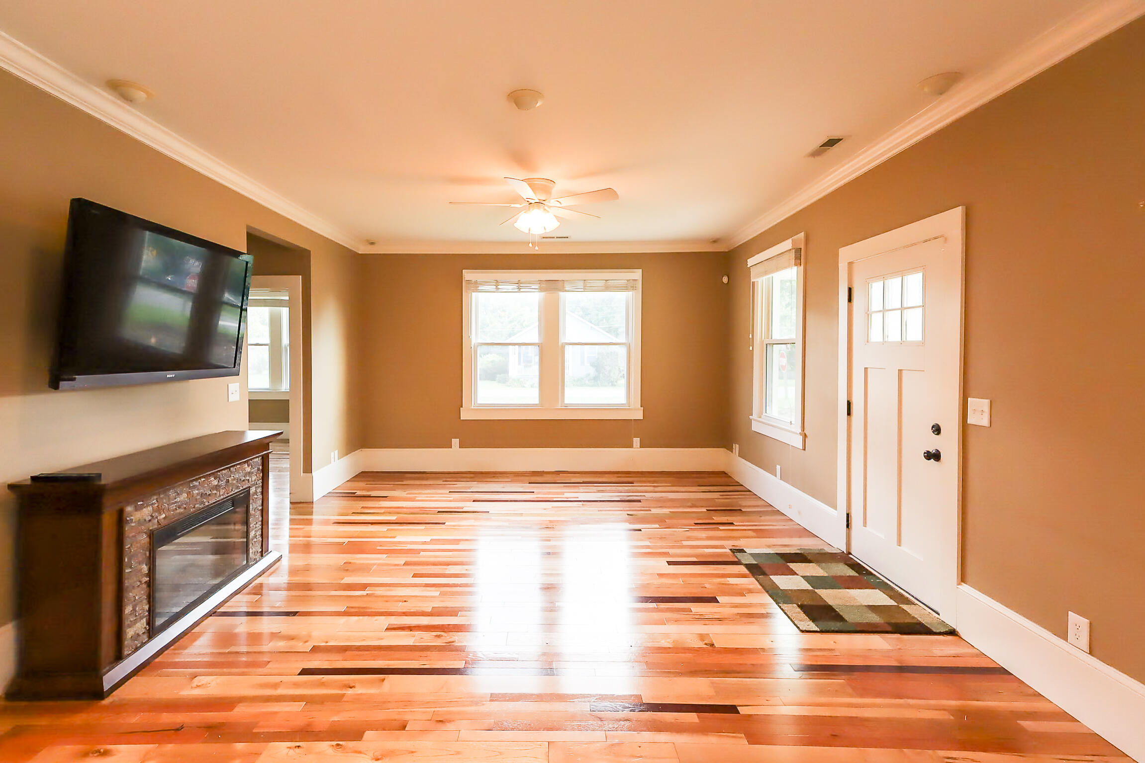 910 Crittenden Avenue