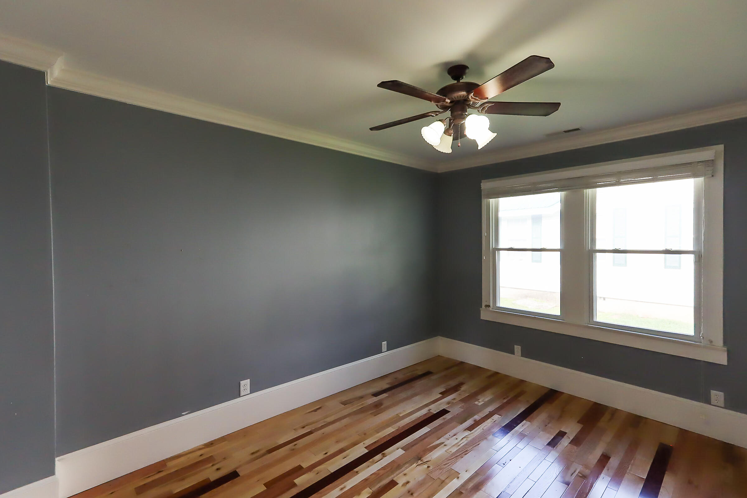 910 Crittenden Avenue