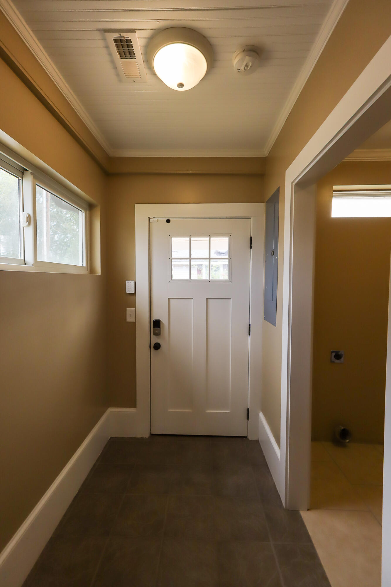 910 Crittenden Avenue