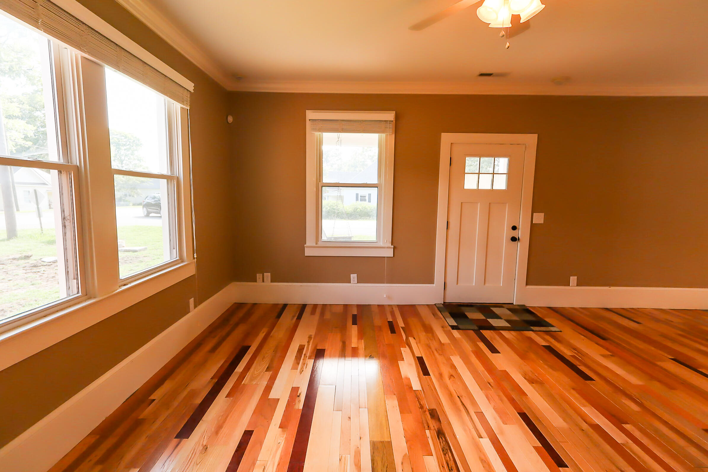 910 Crittenden Avenue