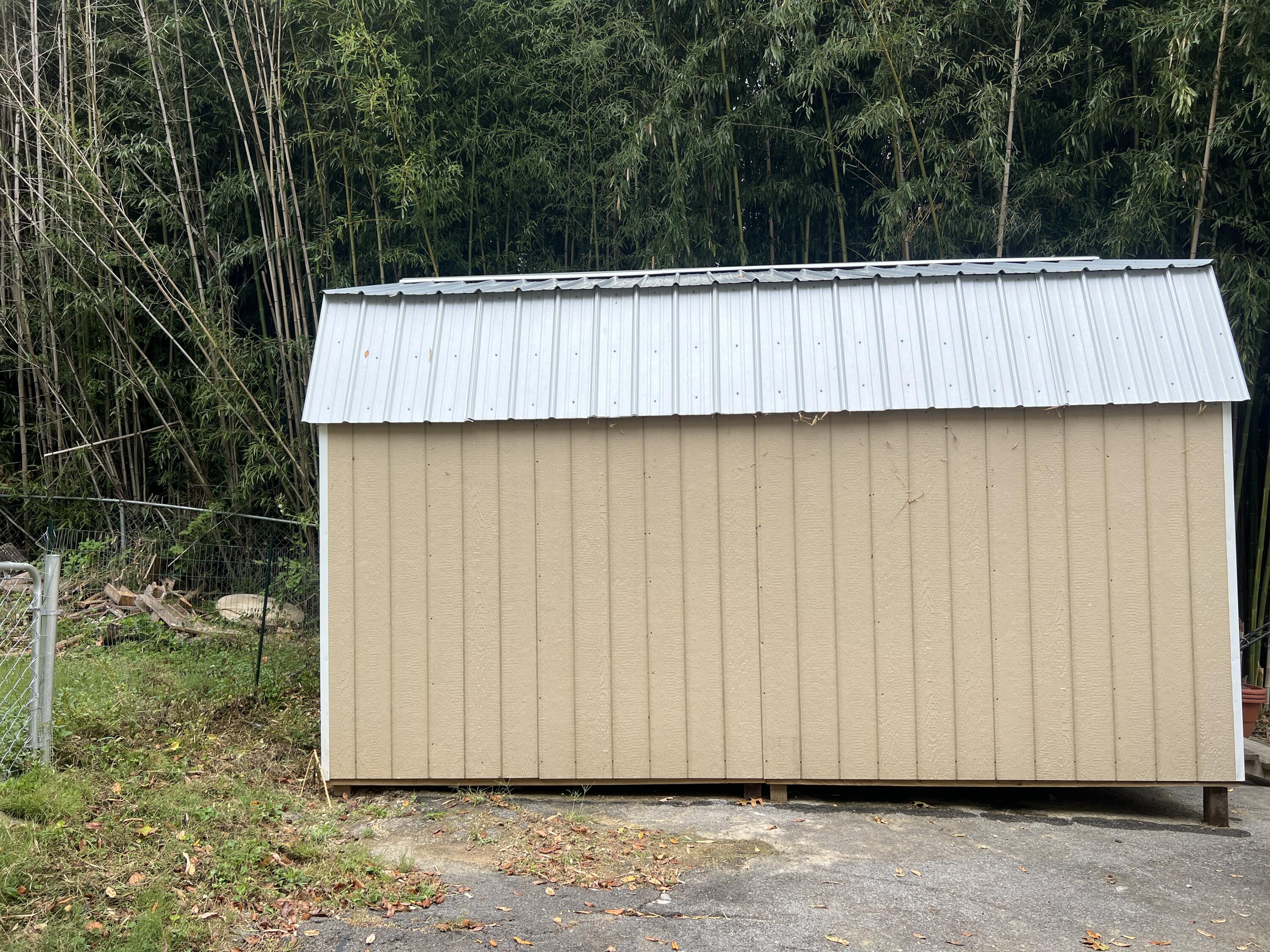 380 SE Oakland Trail