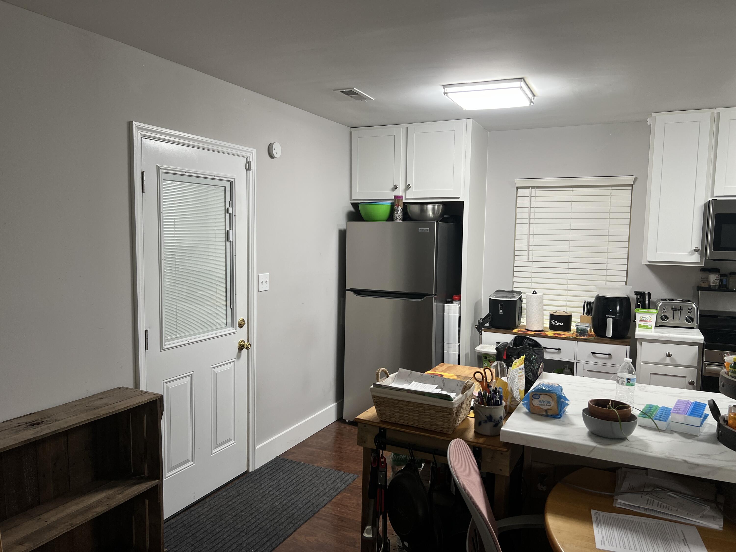 380 SE Oakland Trail