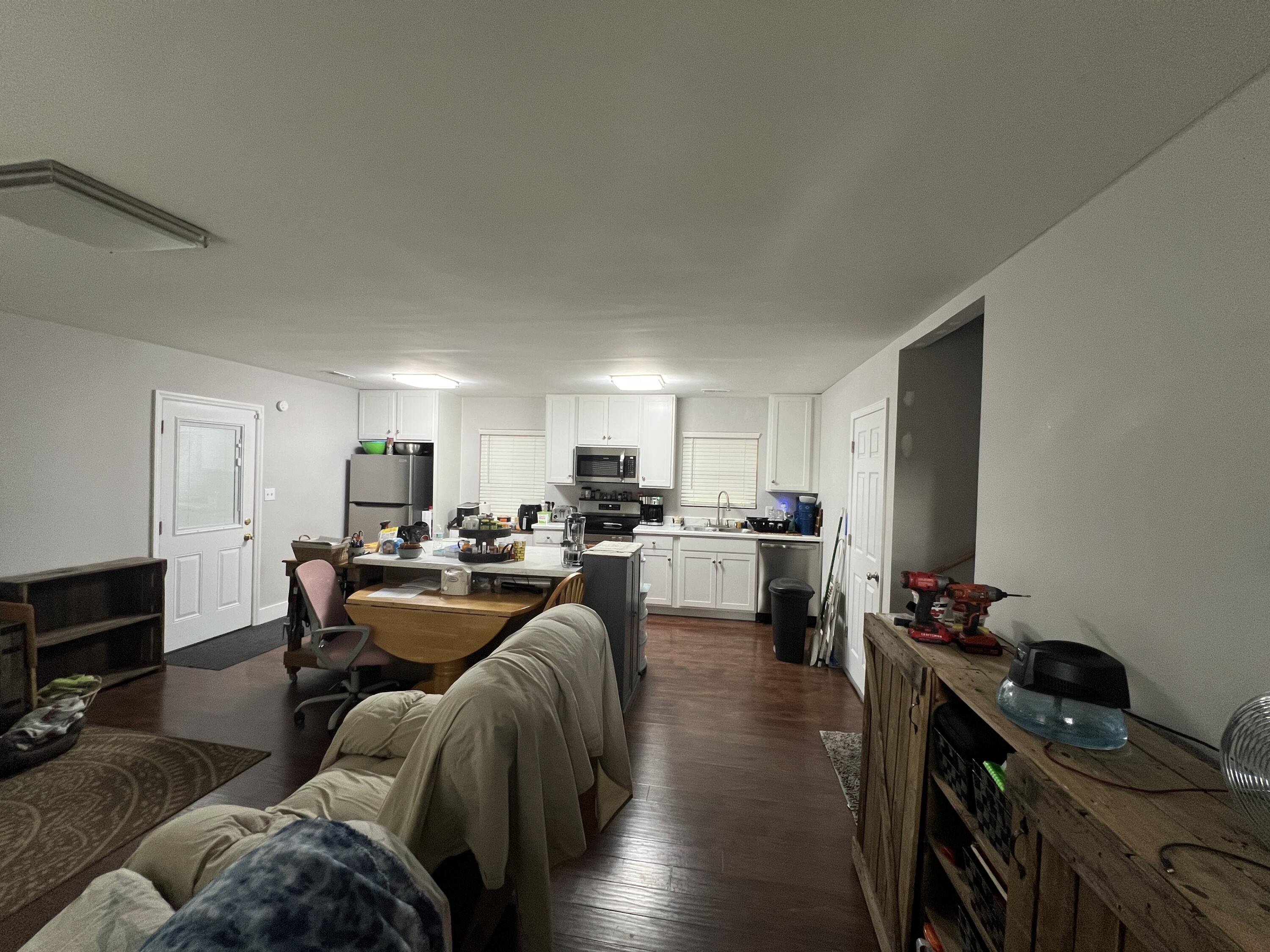 380 SE Oakland Trail