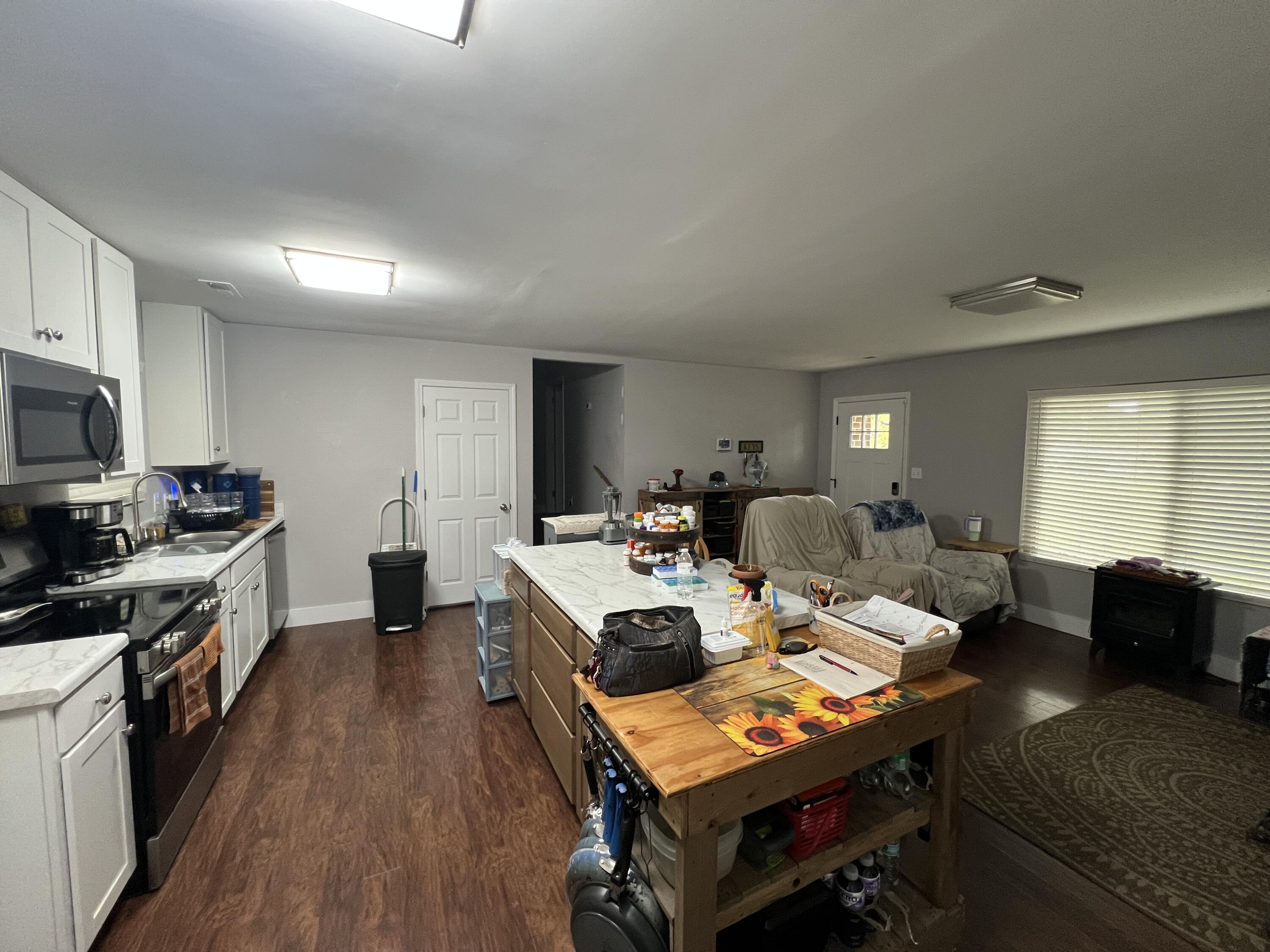 380 SE Oakland Trail