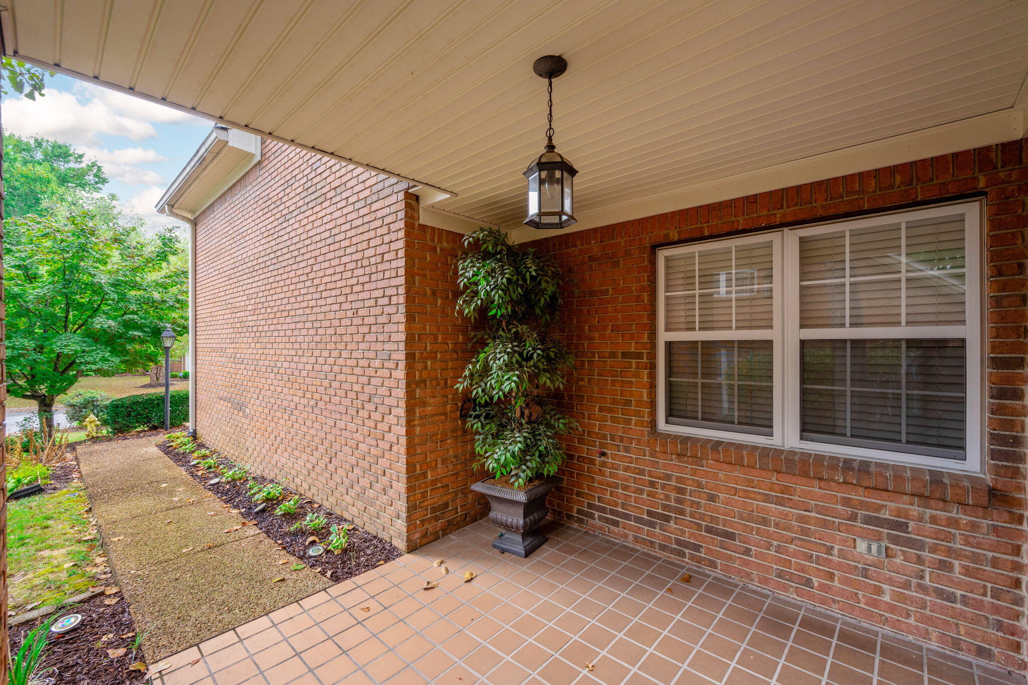 2415 Royal Fern Trail
