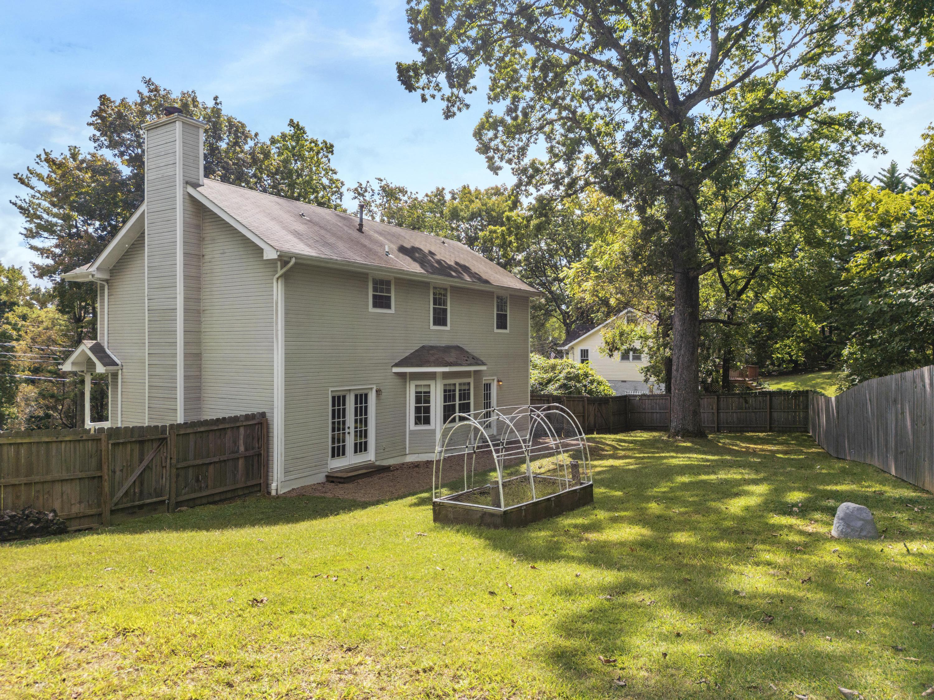 302 Mcfarland Road Road