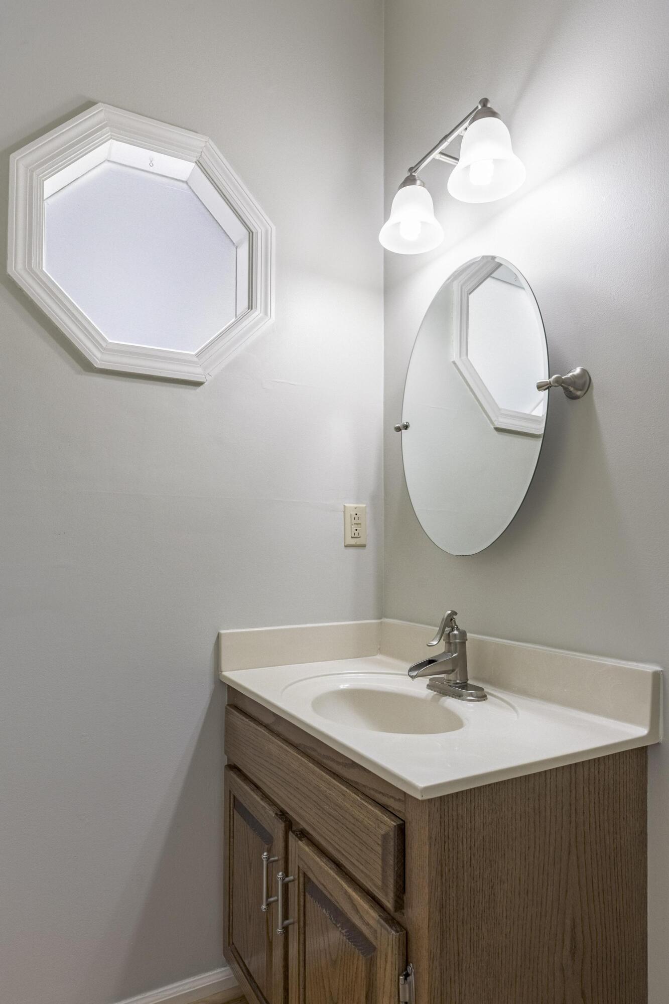 302 Mcfarland Road Road