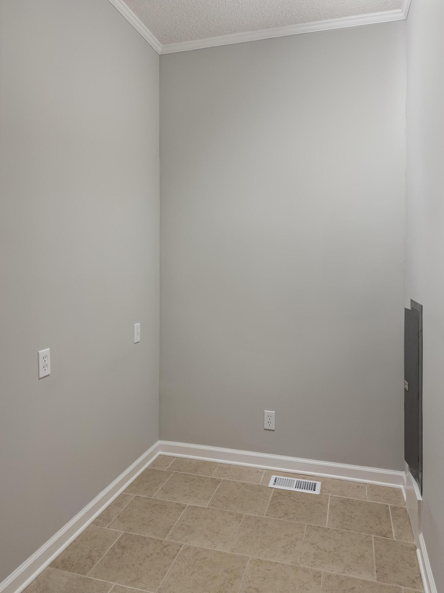 302 Mcfarland Road Road