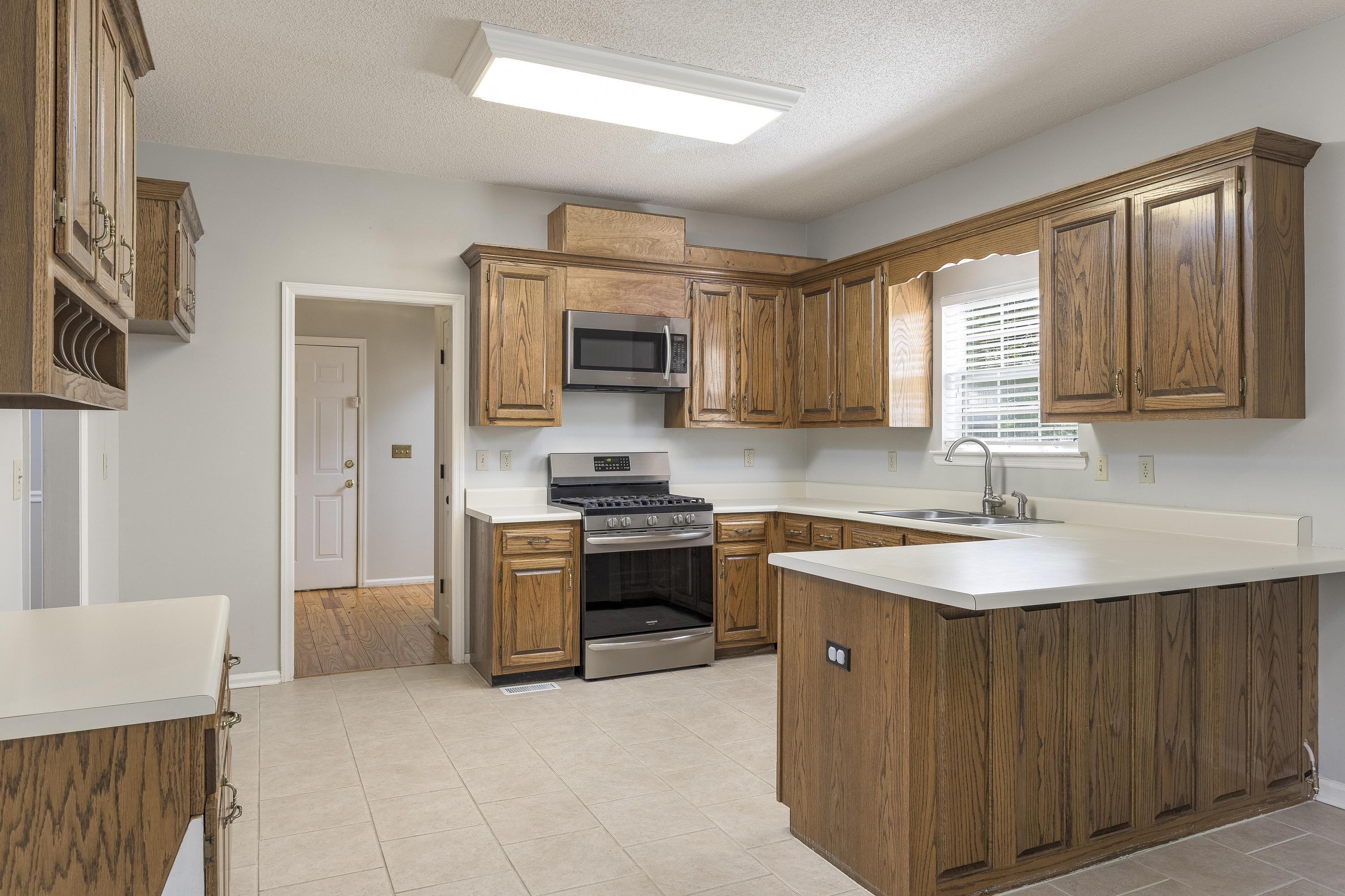 302 Mcfarland Road Road