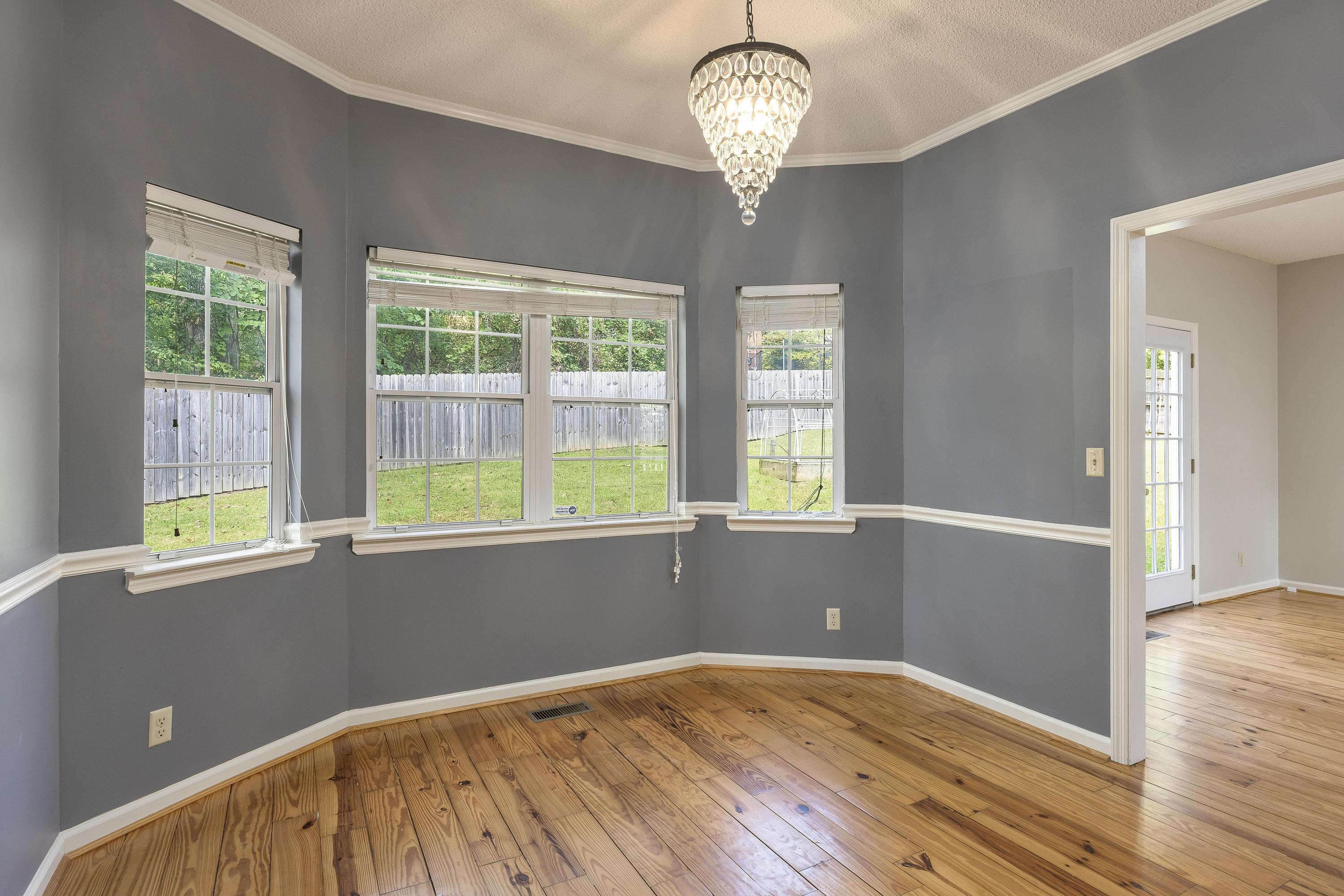 302 Mcfarland Road Road