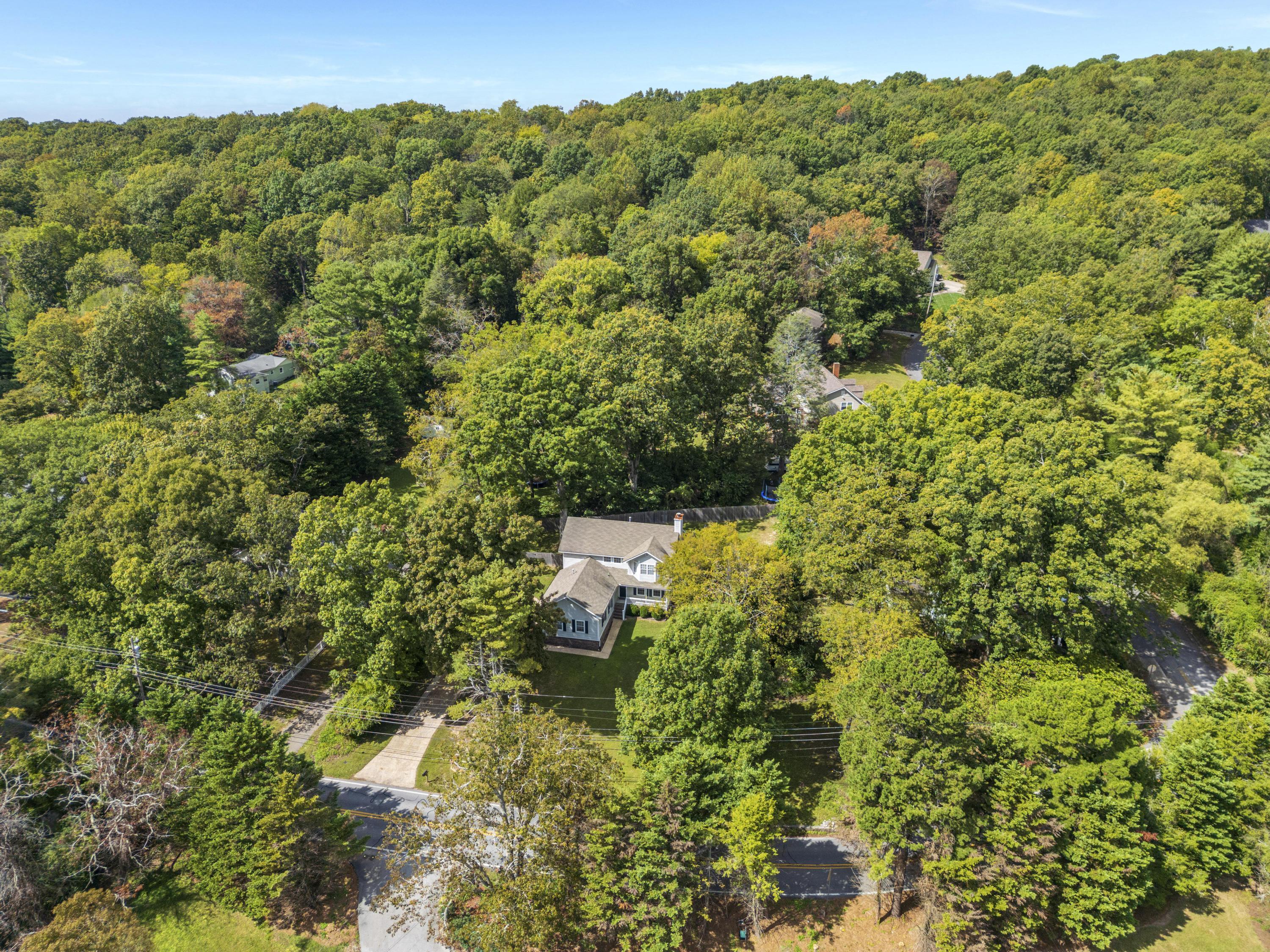 302 Mcfarland Road Road